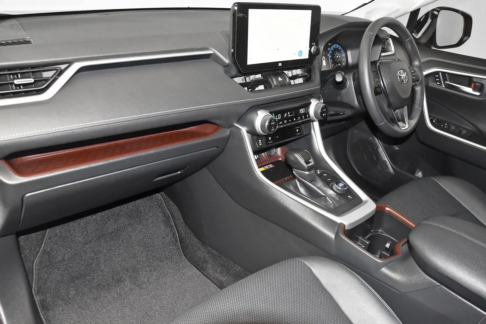 2024 Toyota RAV4 Gallery Image 17