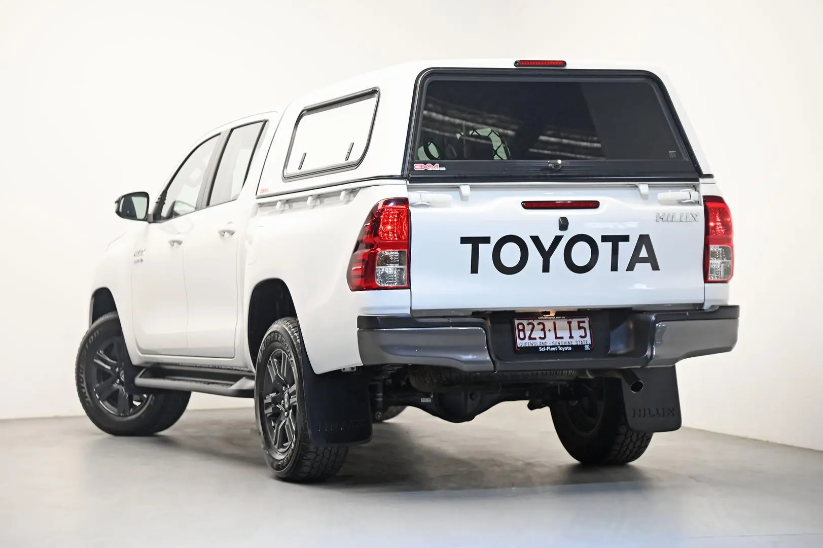 2023 Toyota Hilux Gallery Image 5