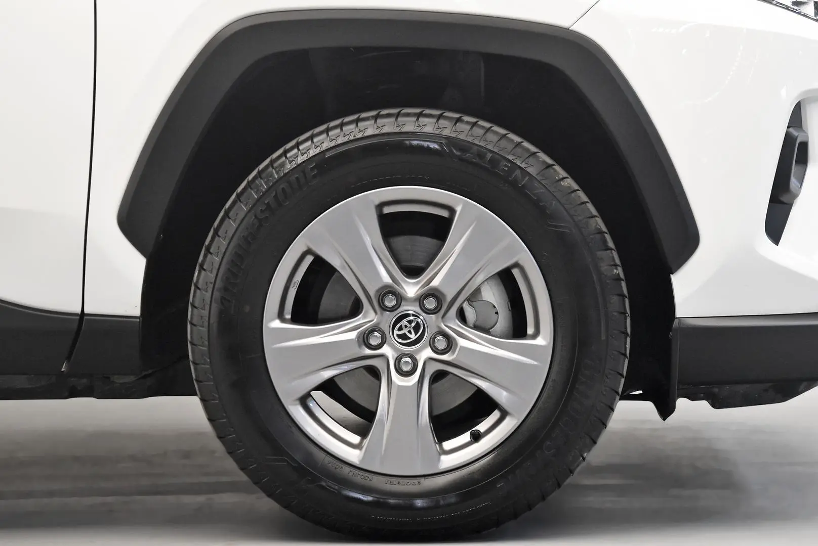 2024 Toyota RAV4 Gallery Image 20