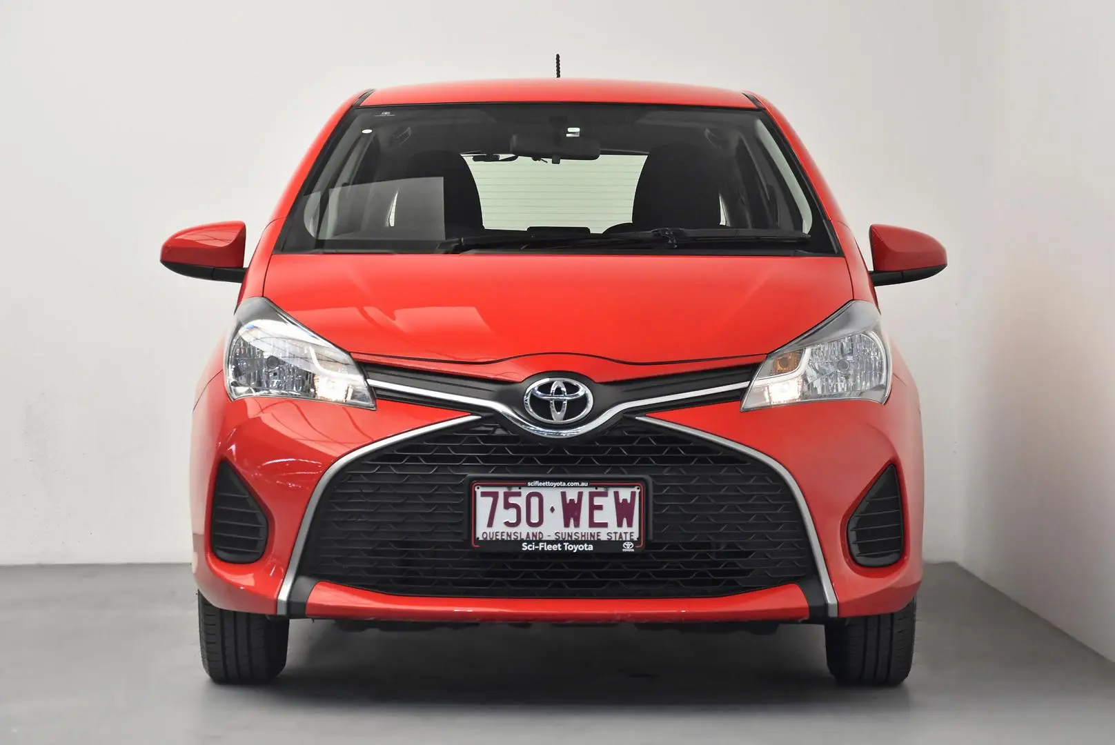 2016 Toyota Yaris Gallery Image 2