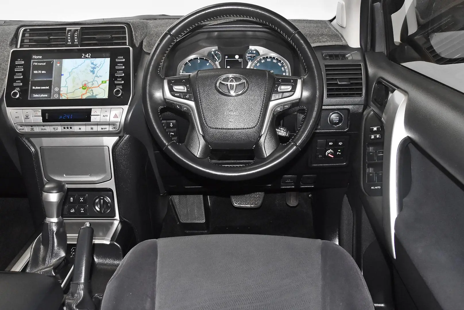 2021 Toyota Landcruiser Prado Gallery Image 13