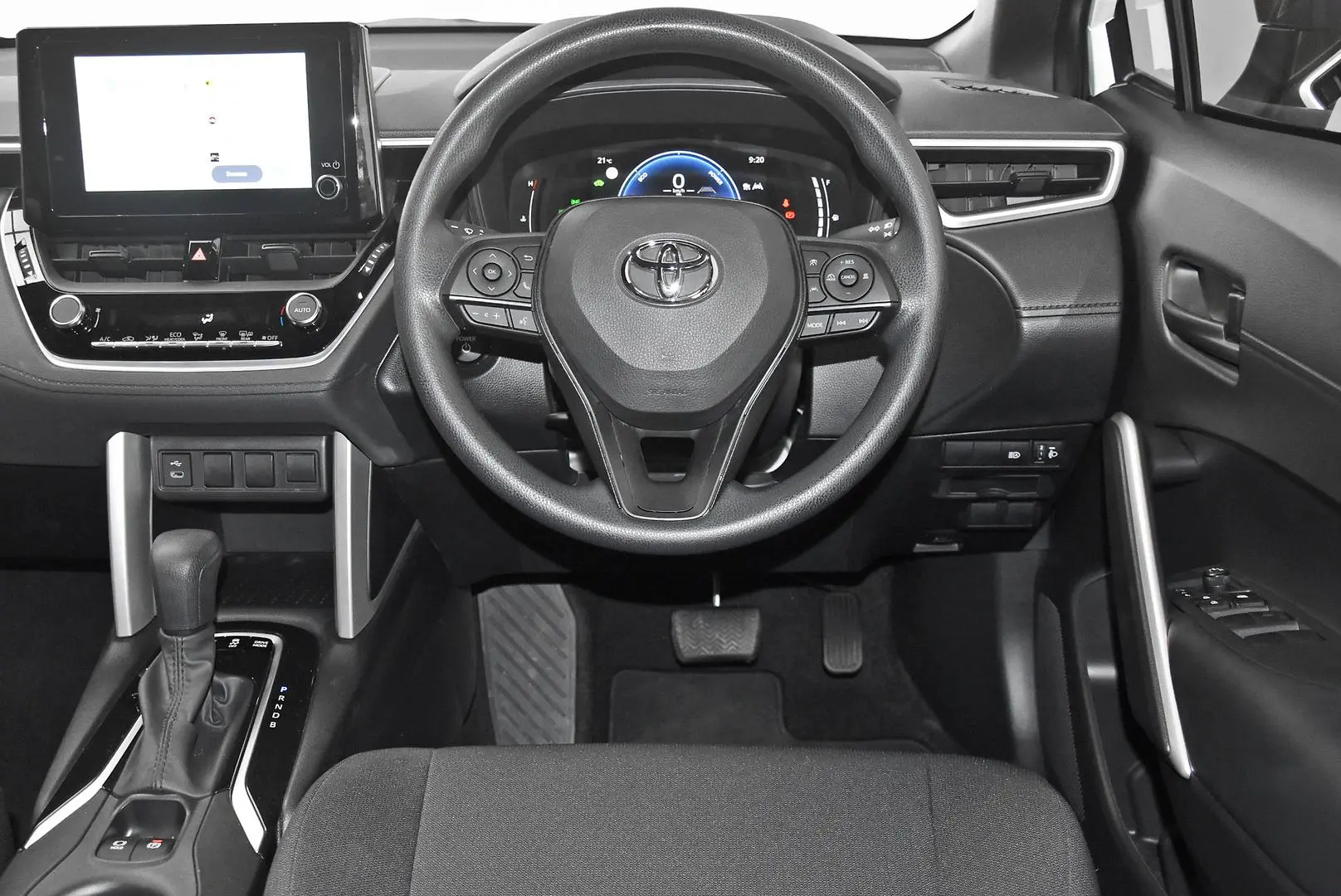 2025 Toyota Corolla Cross Gallery Image 16