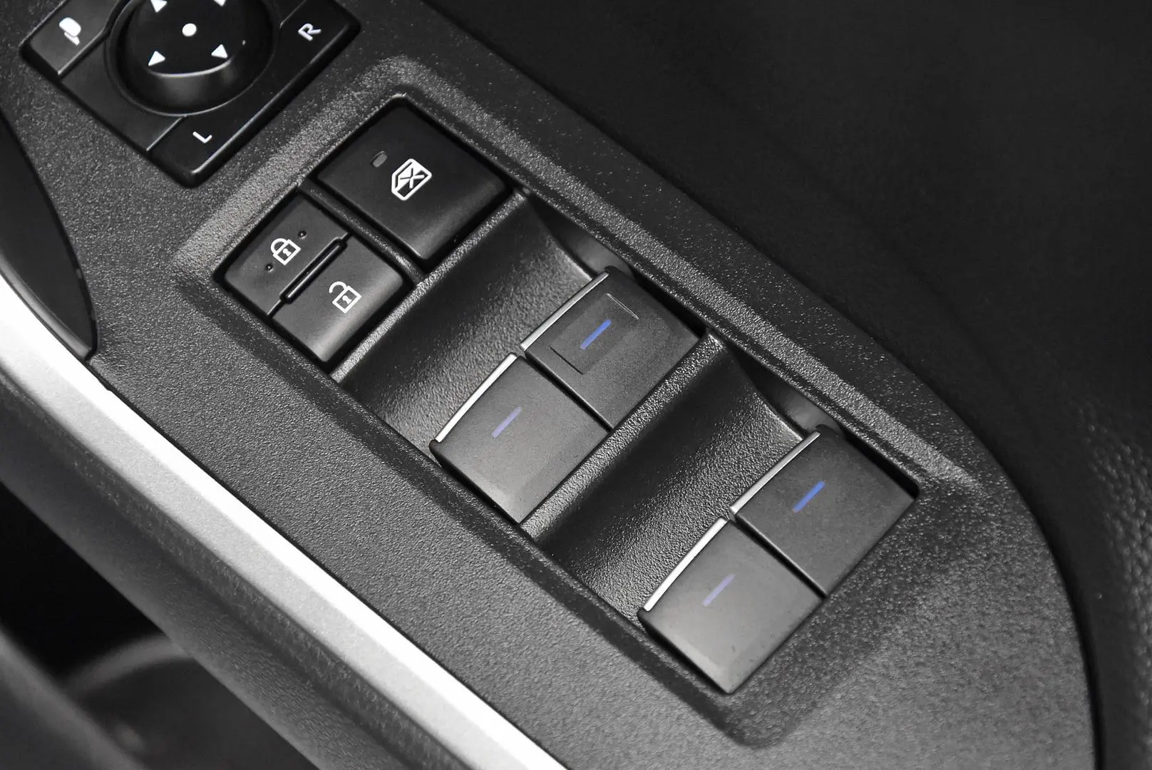 2022 Toyota RAV4 Gallery Image 10