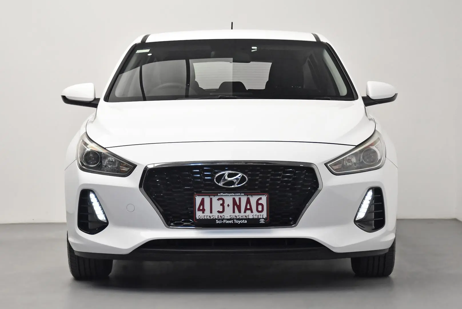 2017 Hyundai i30 Gallery Image 2