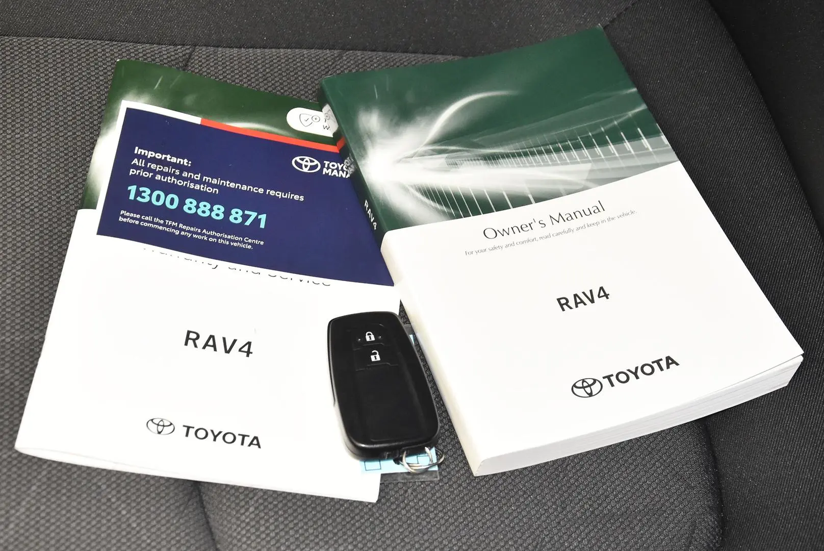 2024 Toyota RAV4 Gallery Image 20