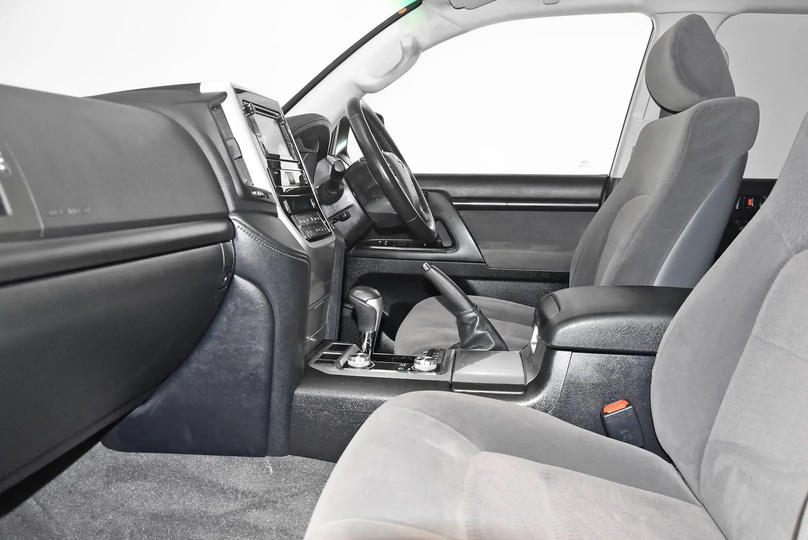 2020 Toyota Landcruiser Gallery Image 17