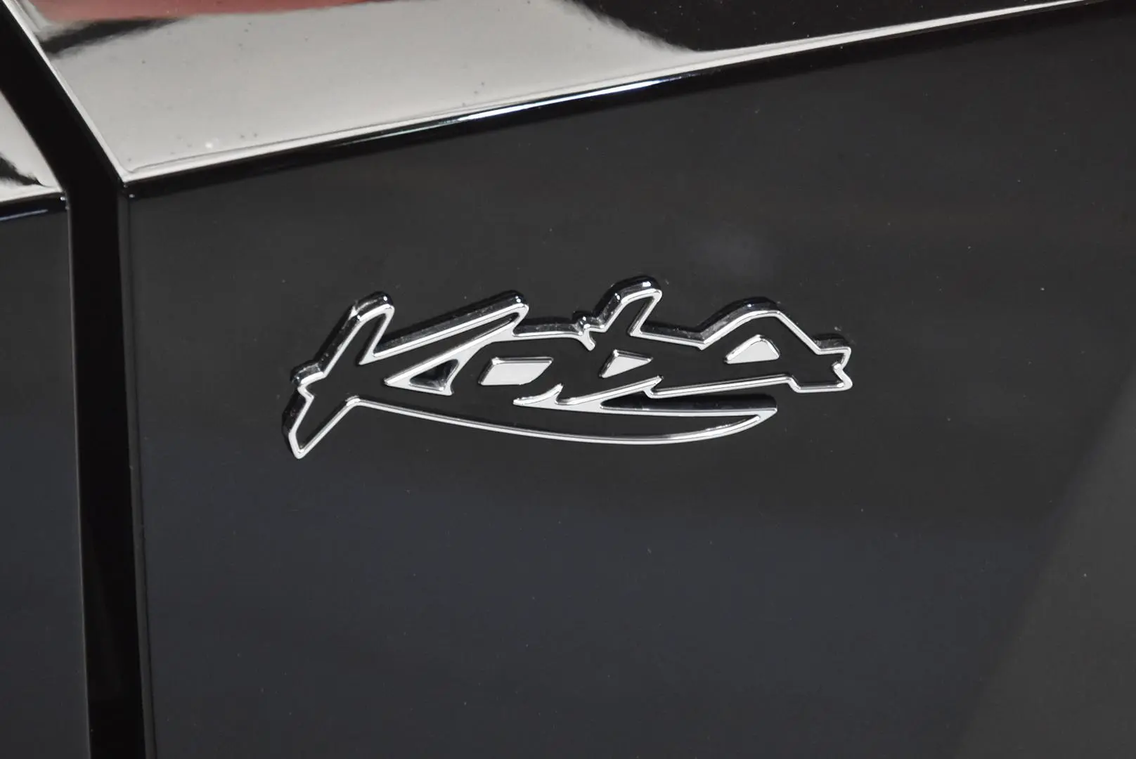 2025 Toyota C-HR Gallery Image 7