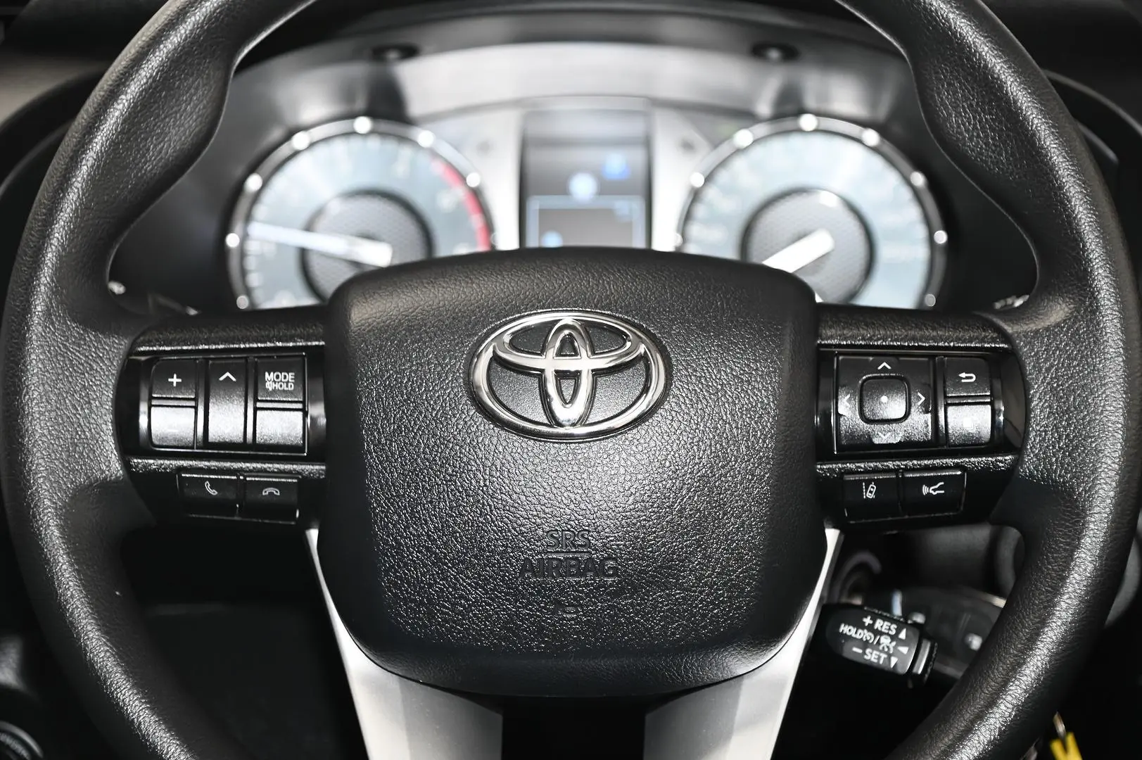 2024 Toyota Hilux Gallery Image 15