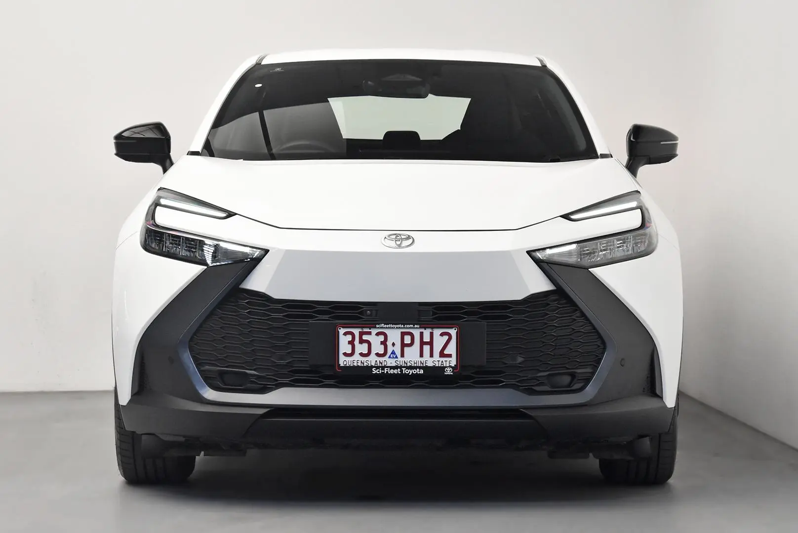 2024 Toyota C-HR Gallery Image 2