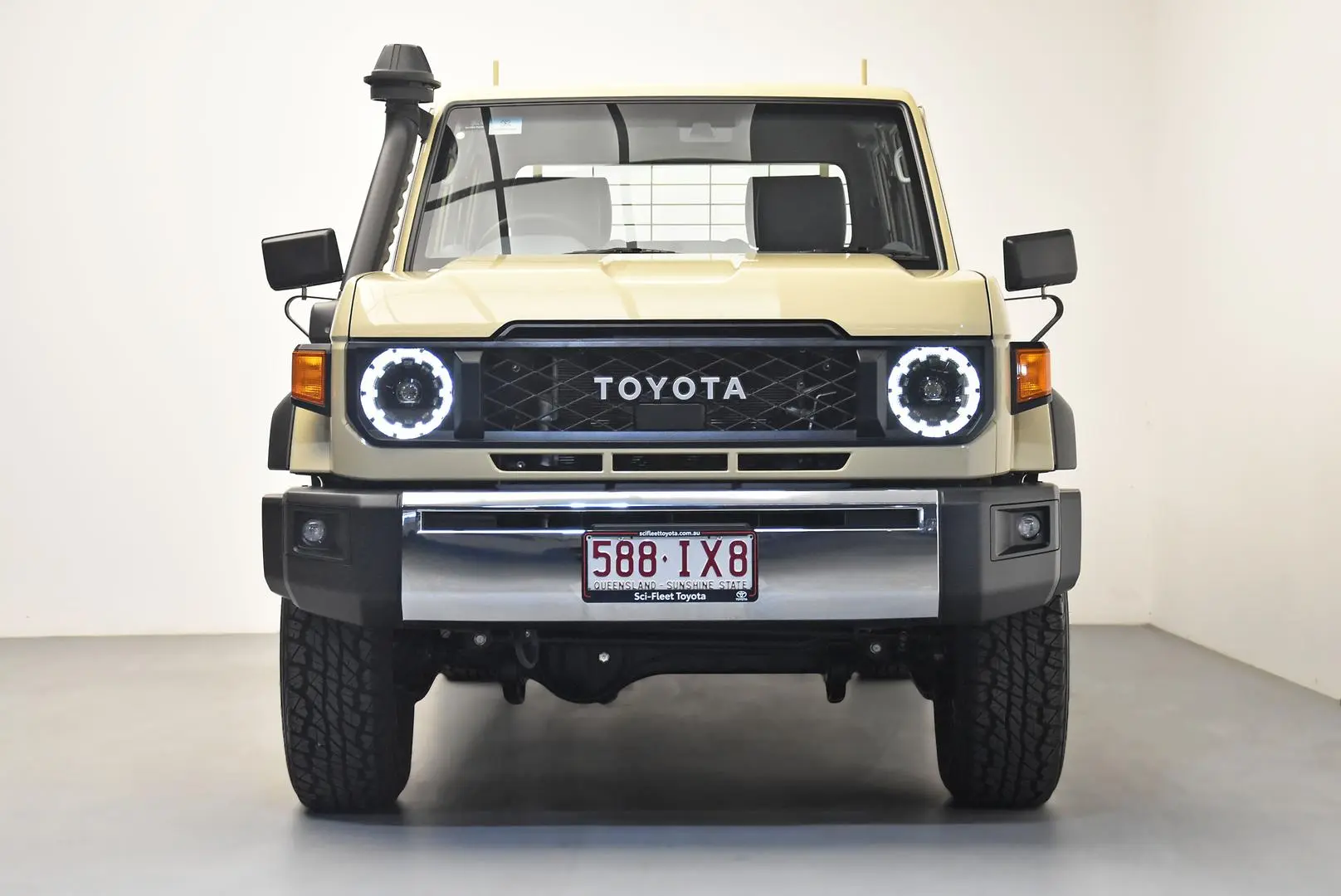 2023 Toyota Landcruiser Gallery Image 2