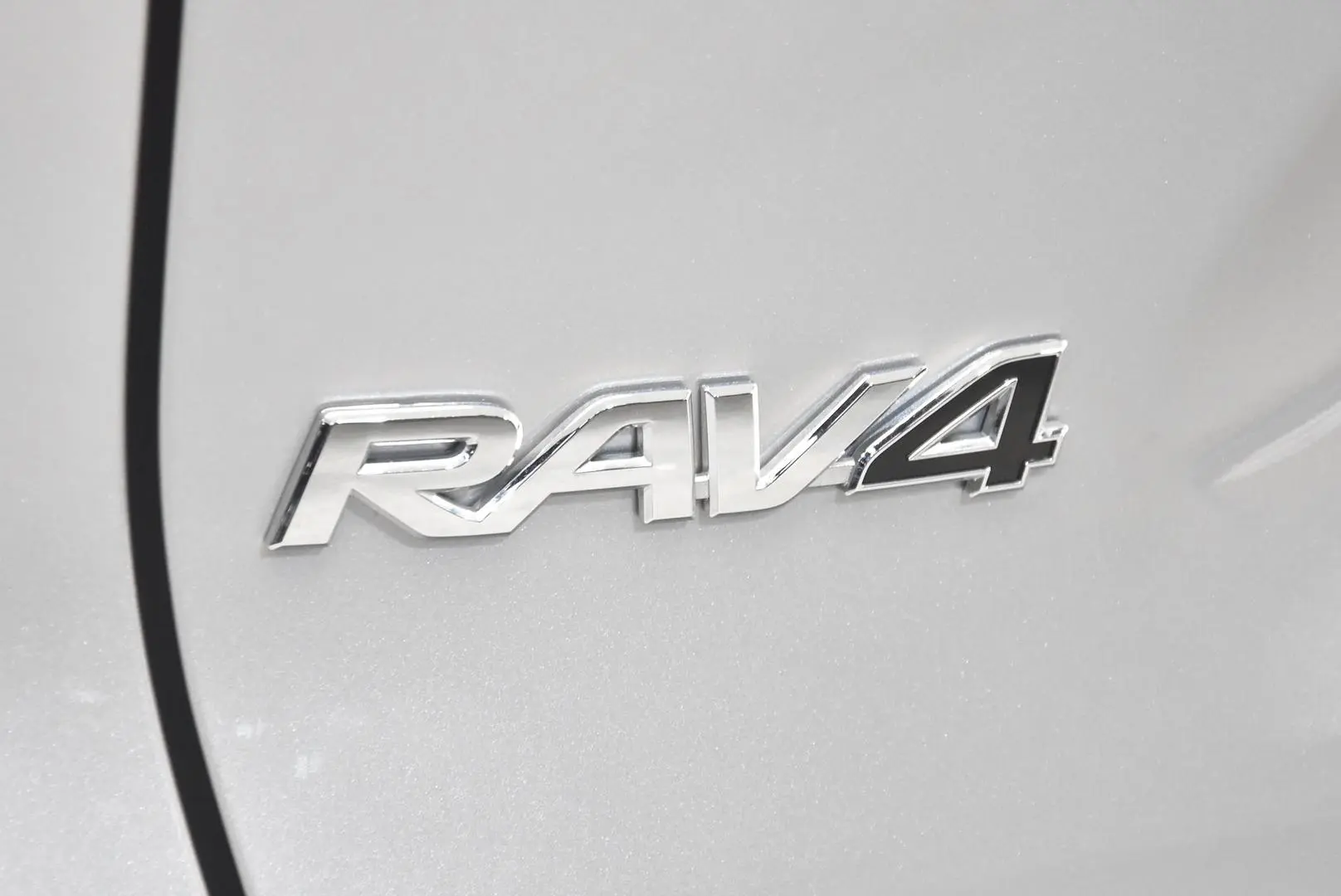 2025 Toyota RAV4 Gallery Image 7