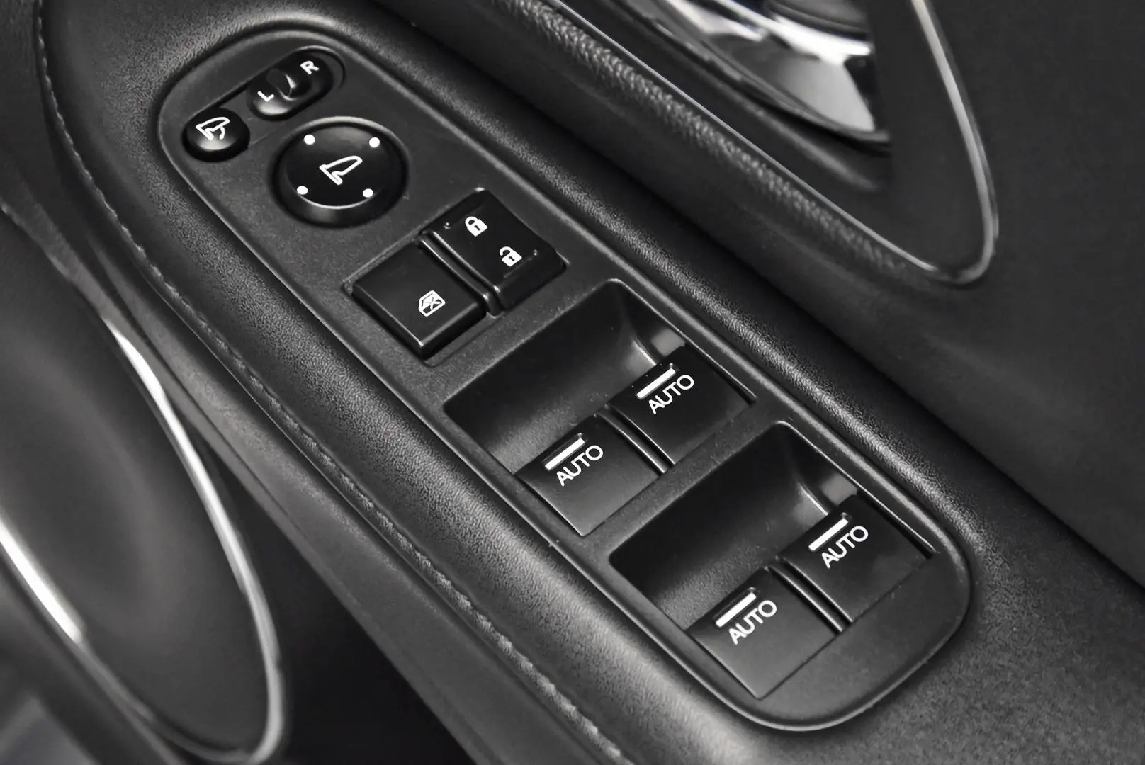 2016 Honda HR-V Gallery Image 9