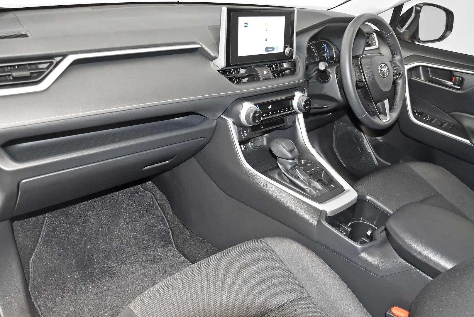 2024 Toyota RAV4 Gallery Image 17