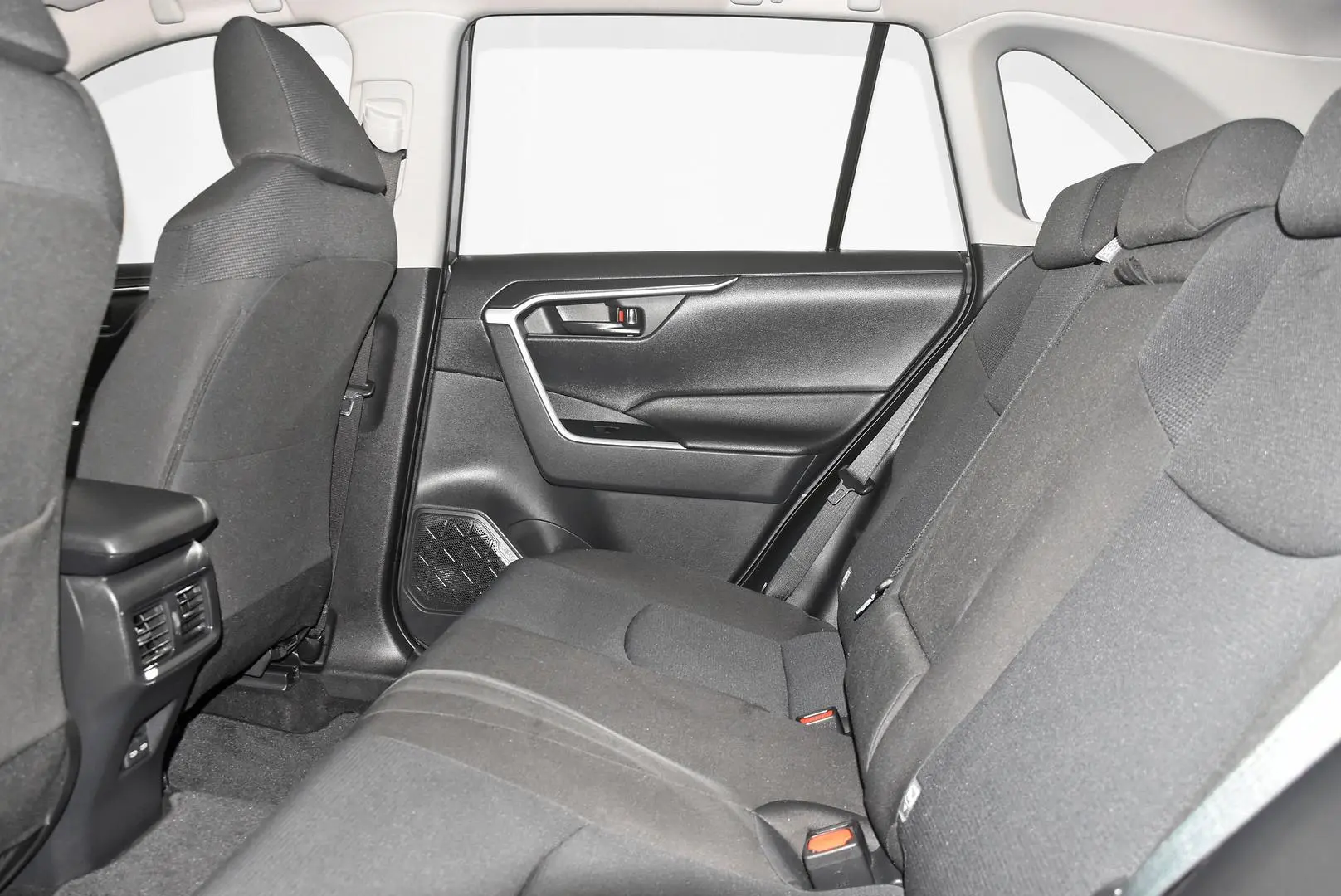 2025 Toyota RAV4 Gallery Image 19