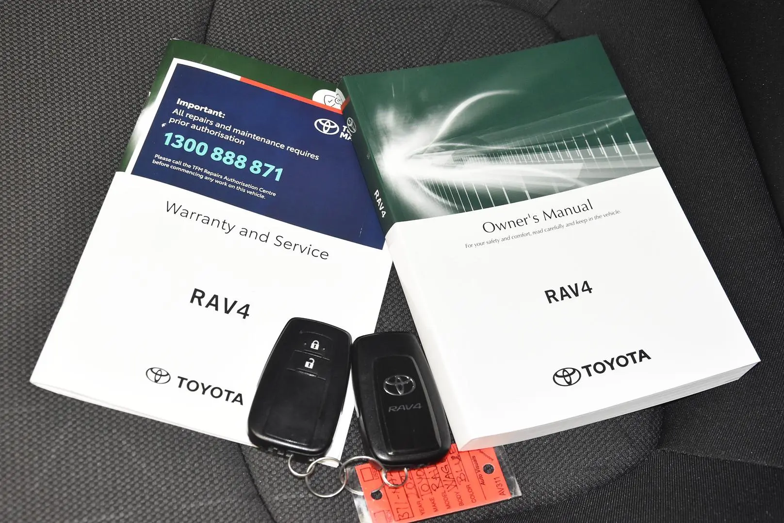 2025 Toyota RAV4 Gallery Image 20