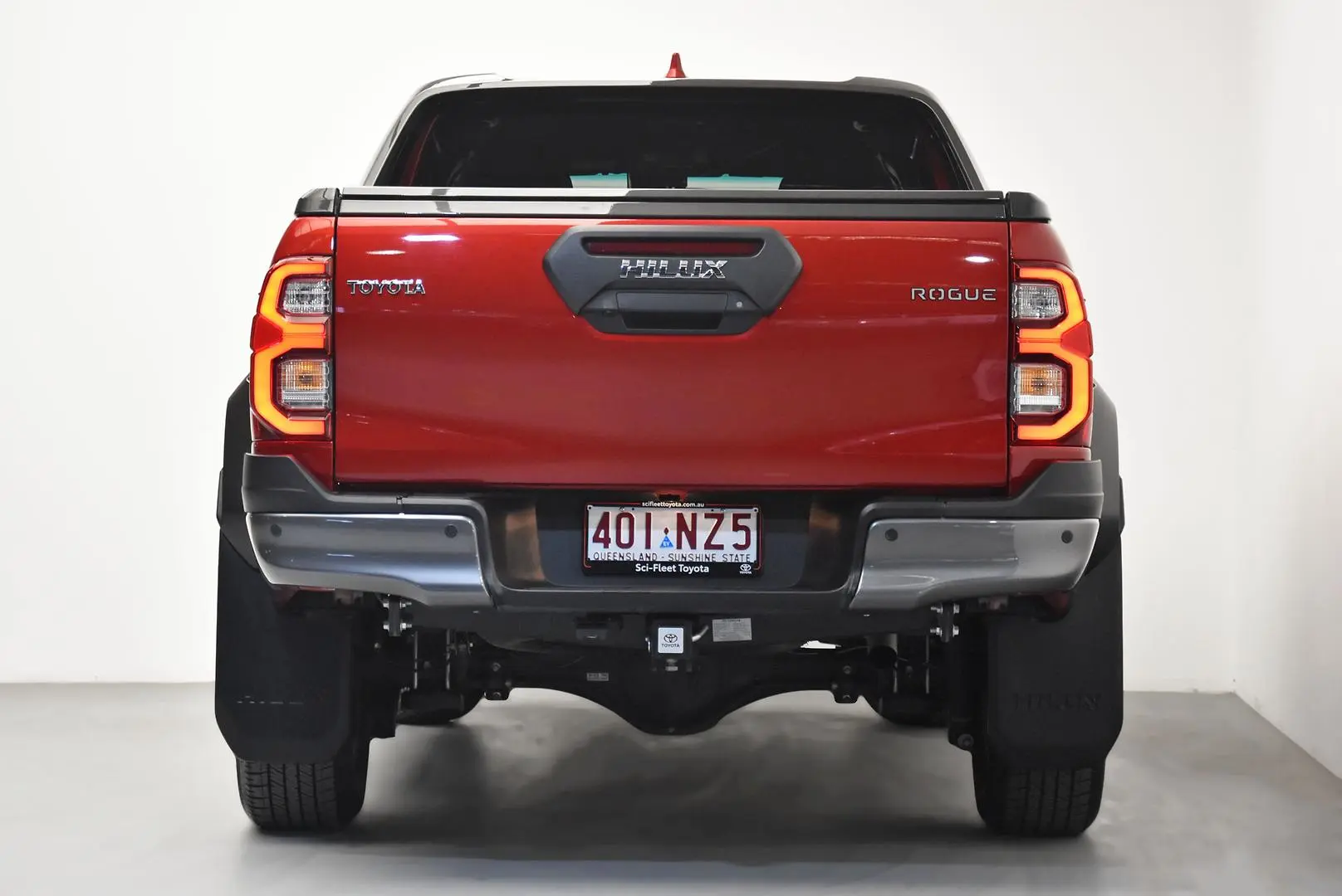 2024 Toyota Hilux Gallery Image 6