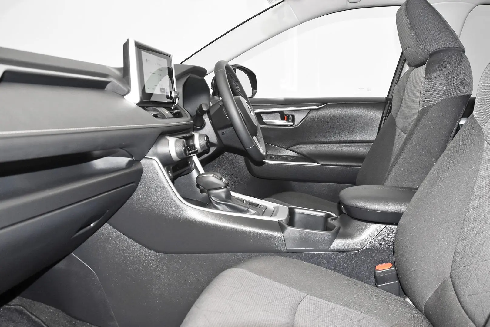 2024 Toyota RAV4 Gallery Image 18