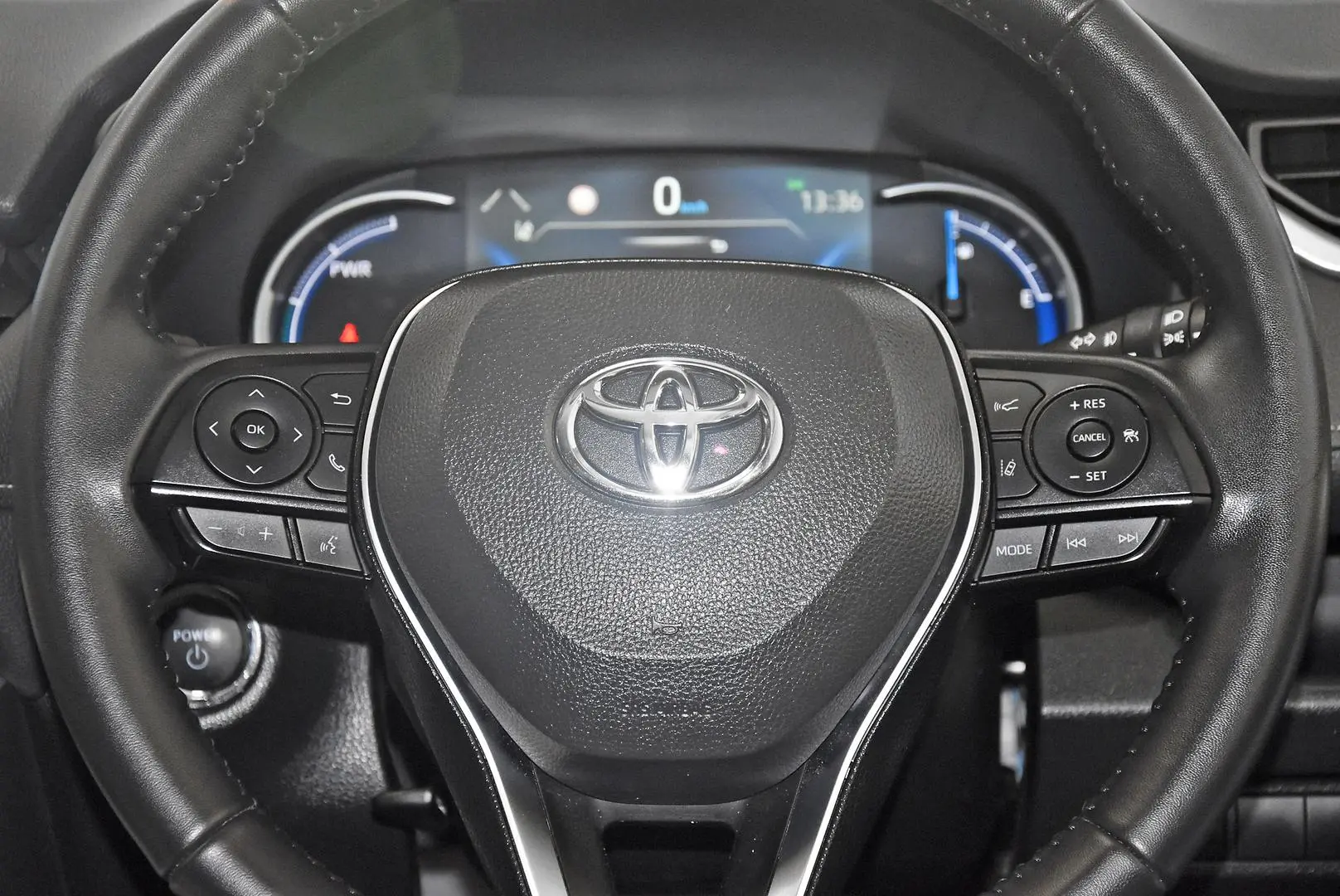 2025 Toyota RAV4 Gallery Image 16