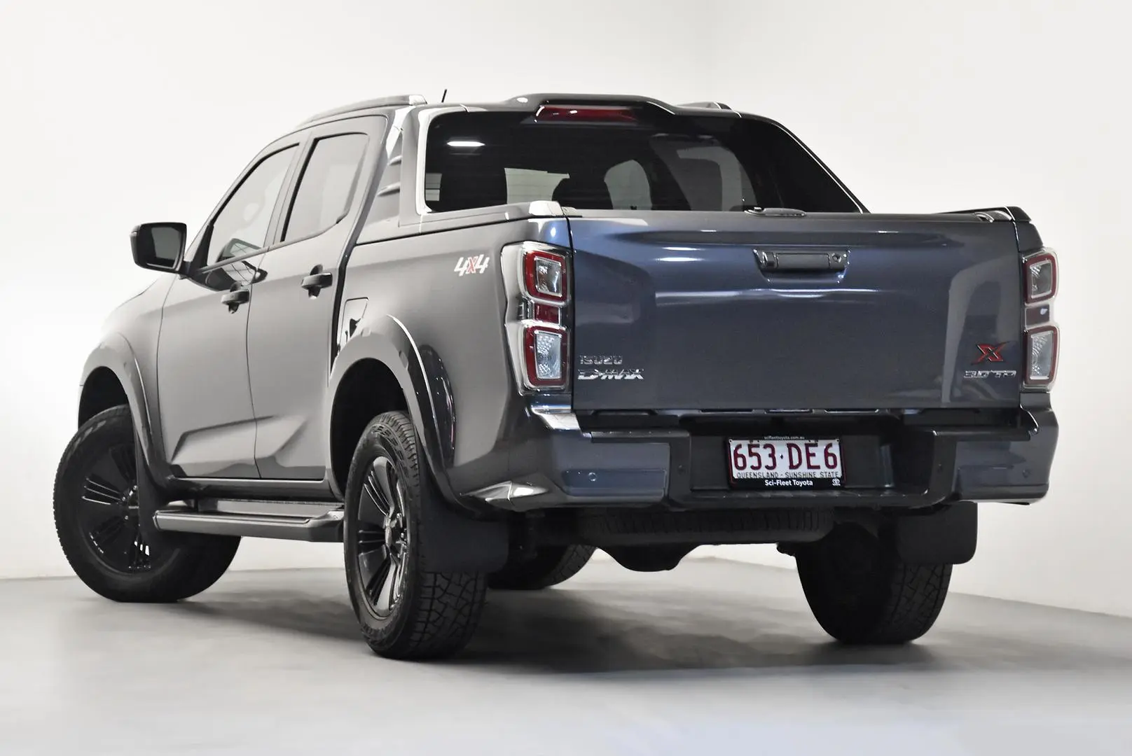 2021 Isuzu D-MAX Gallery Image 5