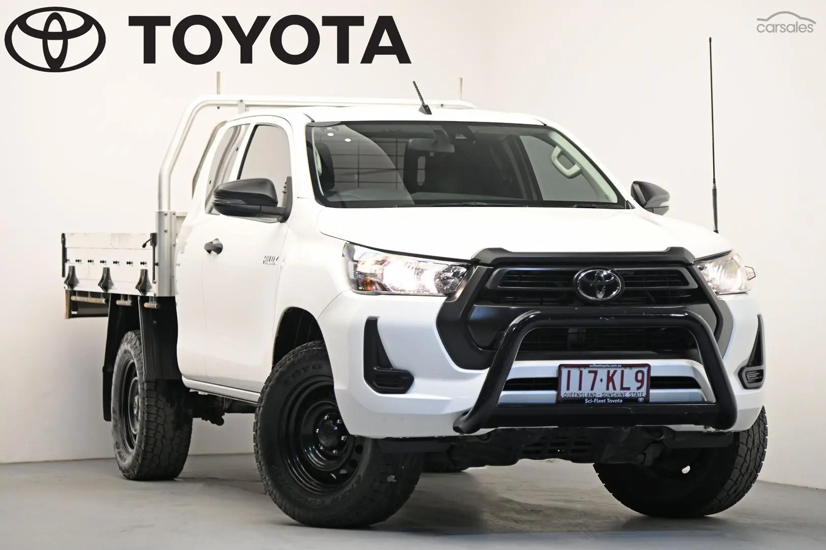 2020 Toyota Hilux Image 1