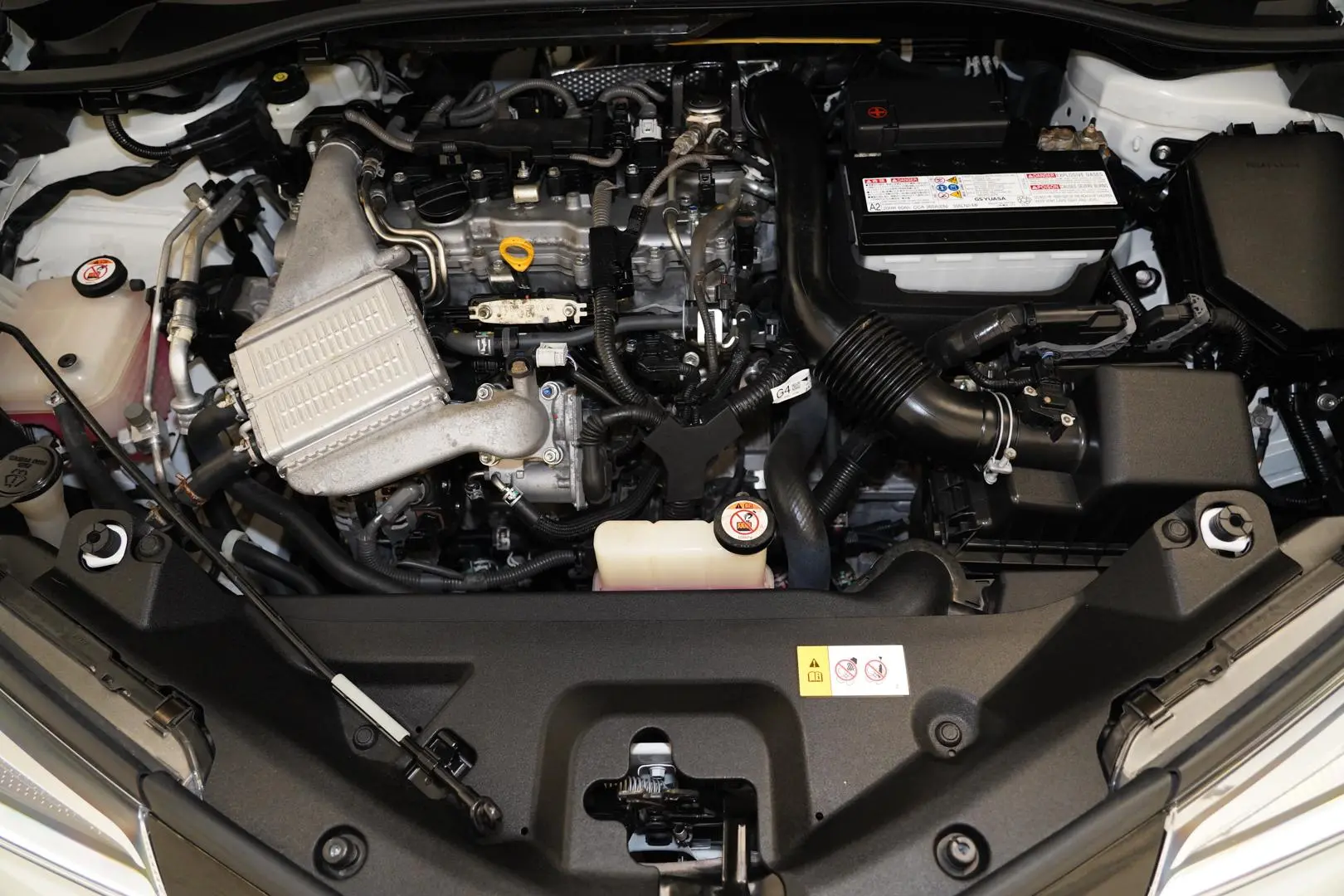 2018 Toyota C-HR Gallery Image 22