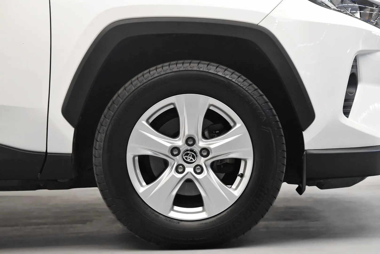 2019 Toyota RAV4 Gallery Image 22