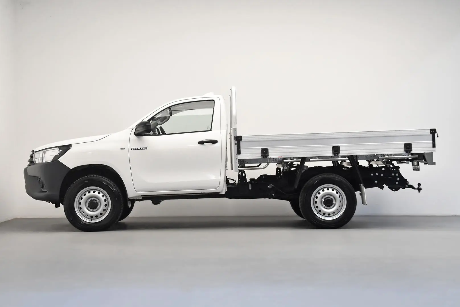 2023 Toyota Hilux Gallery Image 4