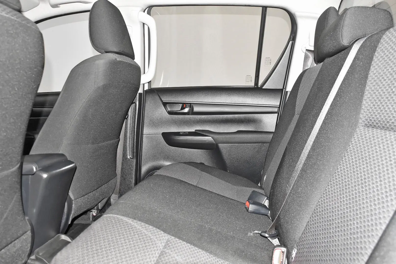 2021 Toyota Hilux Gallery Image 18