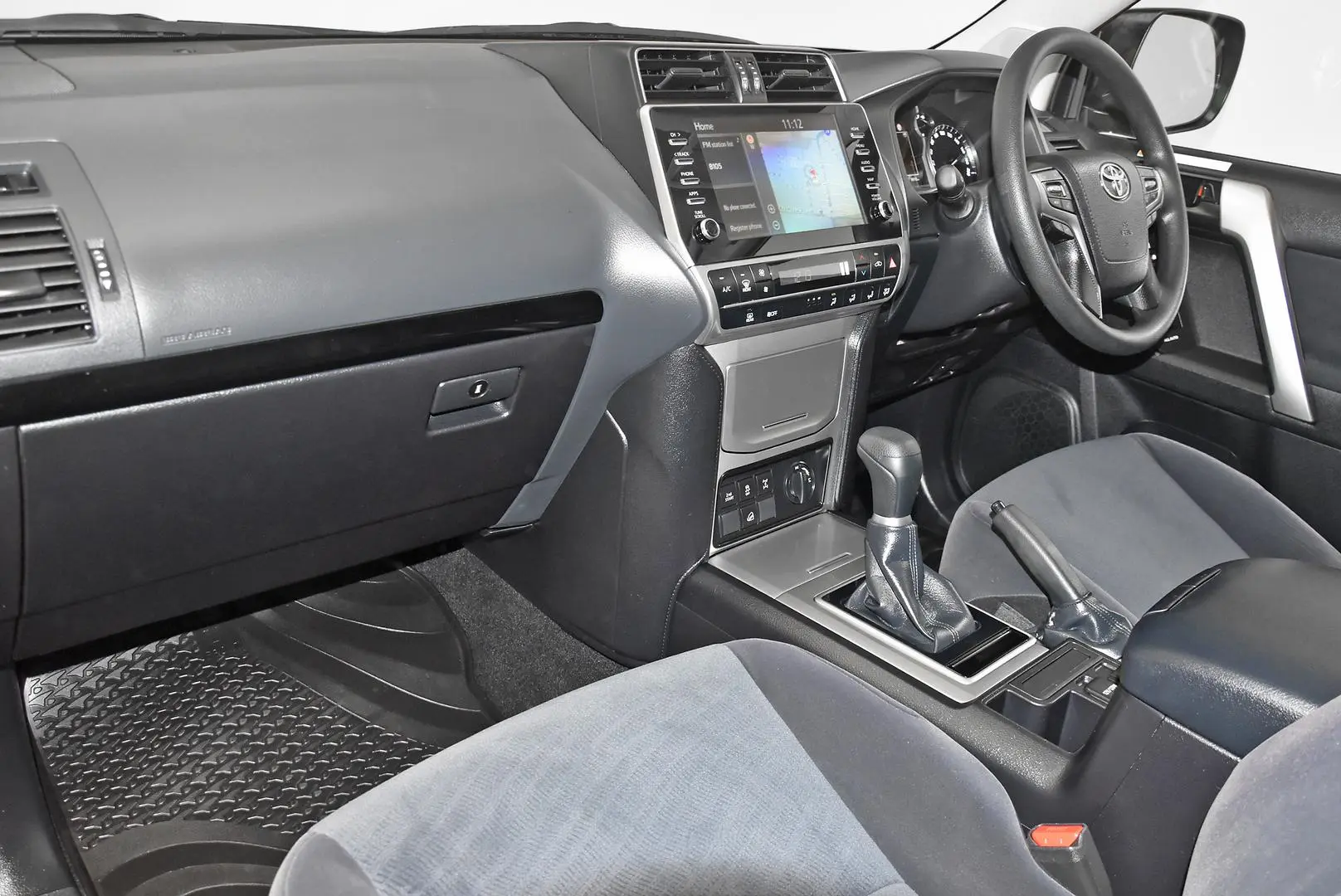 2023 Toyota Landcruiser Prado Gallery Image 15