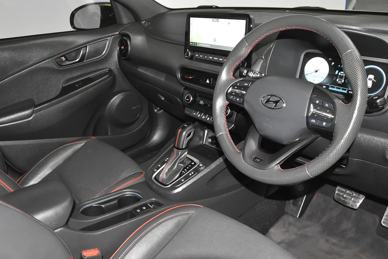 2022 Hyundai Kona Gallery Image 8