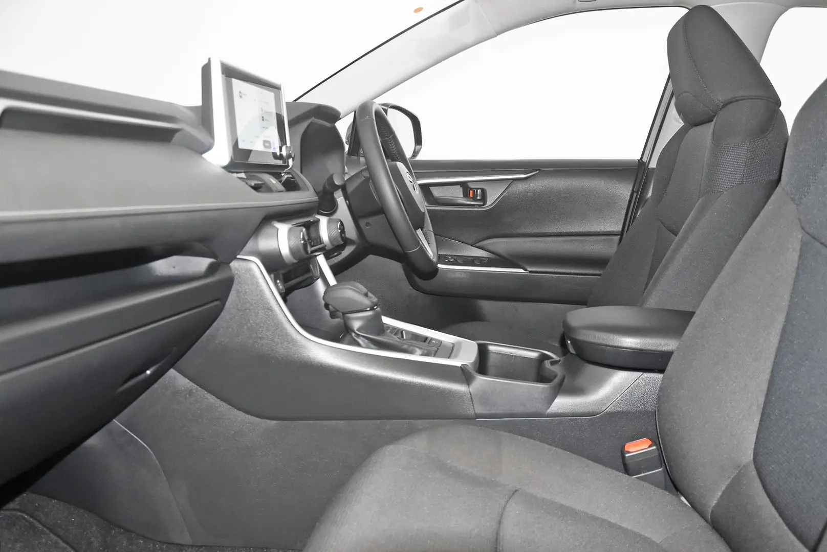 2024 Toyota RAV4 Gallery Image 18