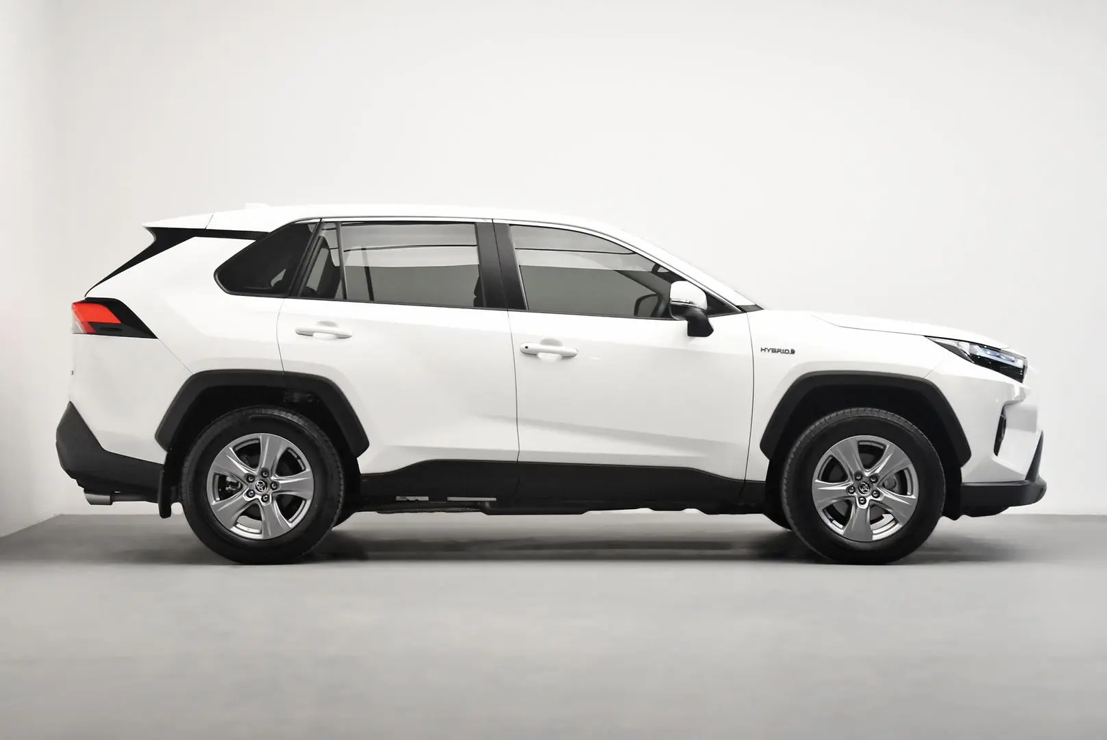 2024 Toyota RAV4 Gallery Image 3