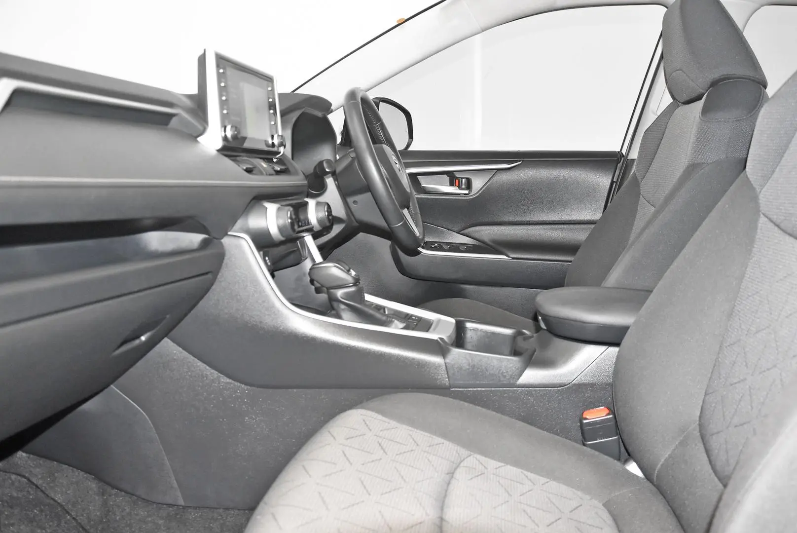 2022 Toyota RAV4 Gallery Image 18