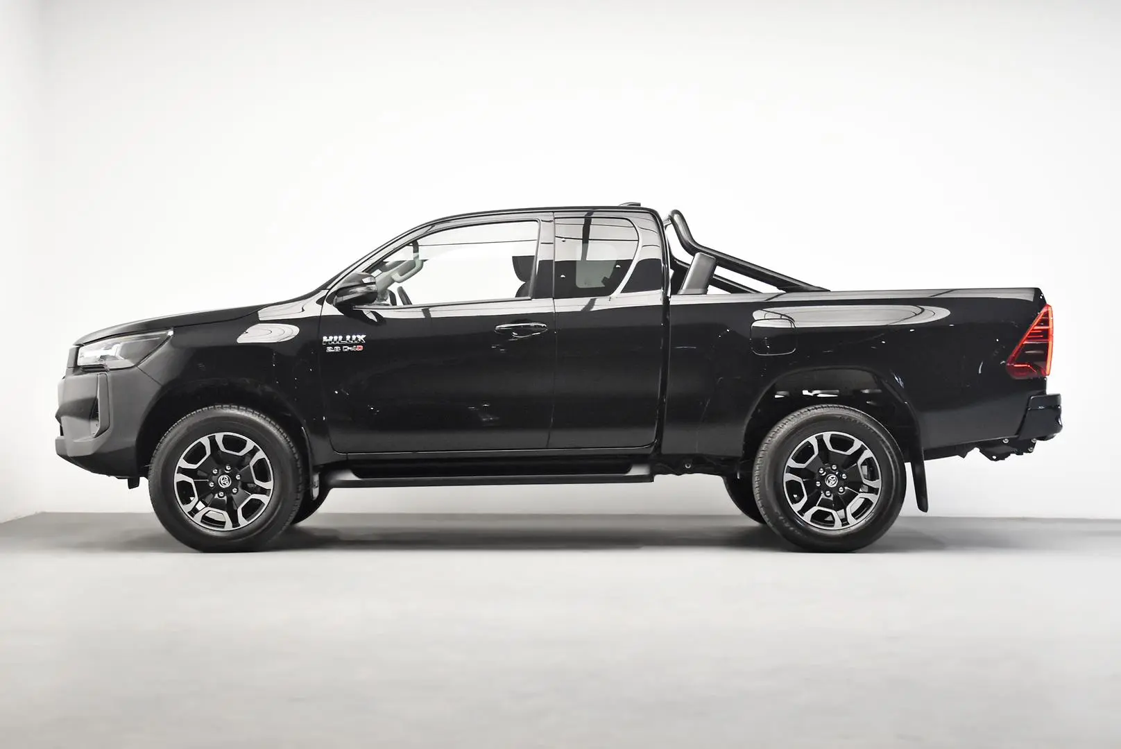 2024 Toyota Hilux Gallery Image 4