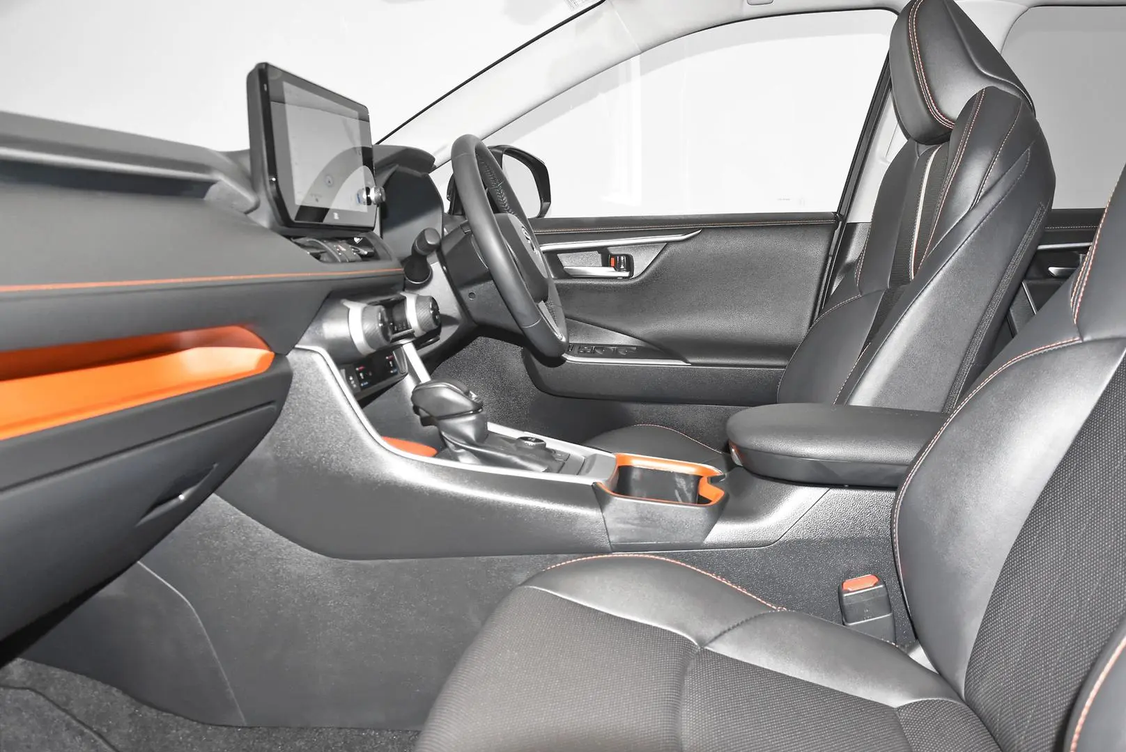 2024 Toyota RAV4 Gallery Image 18