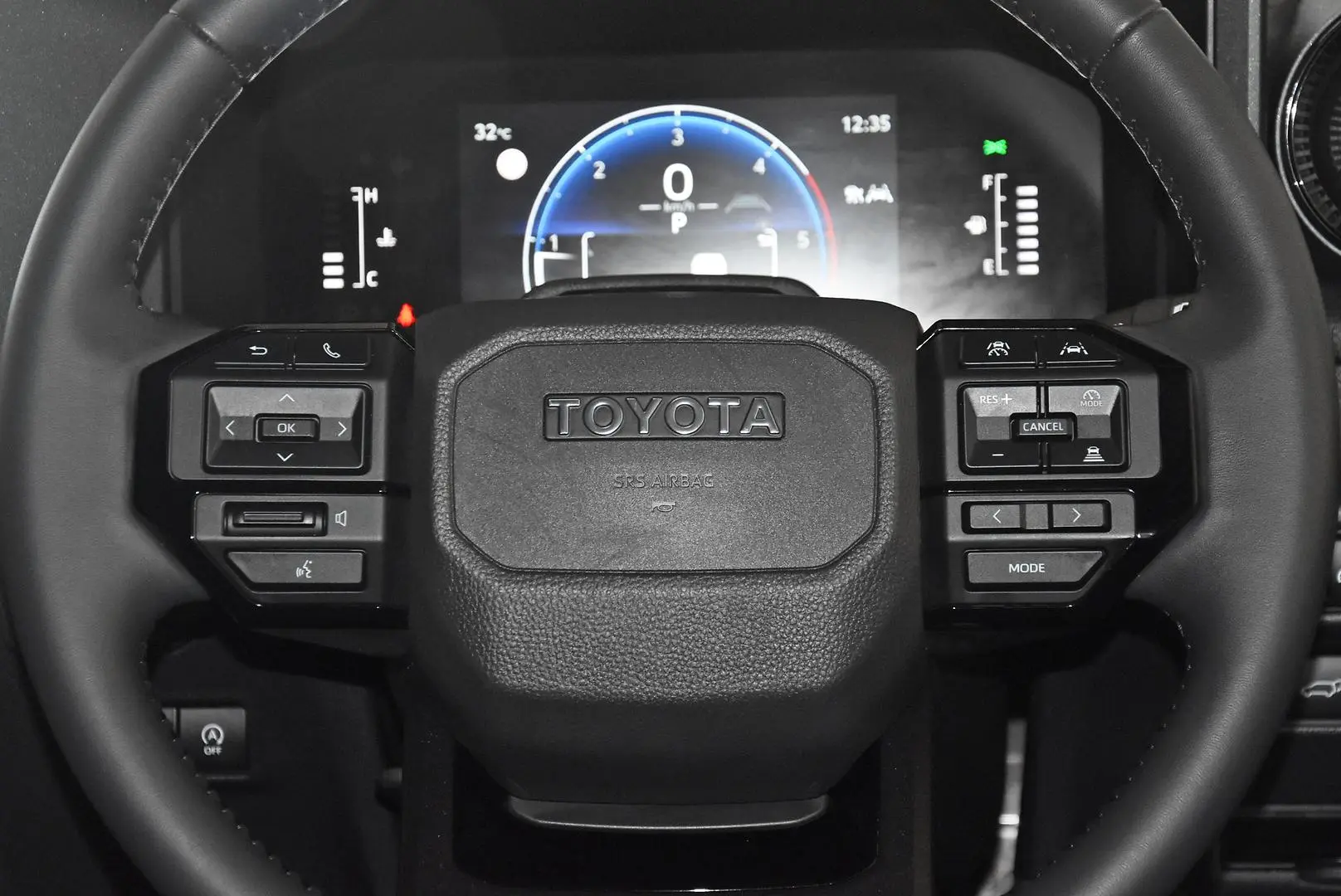 2024 Toyota Landcruiser Prado Gallery Image 16