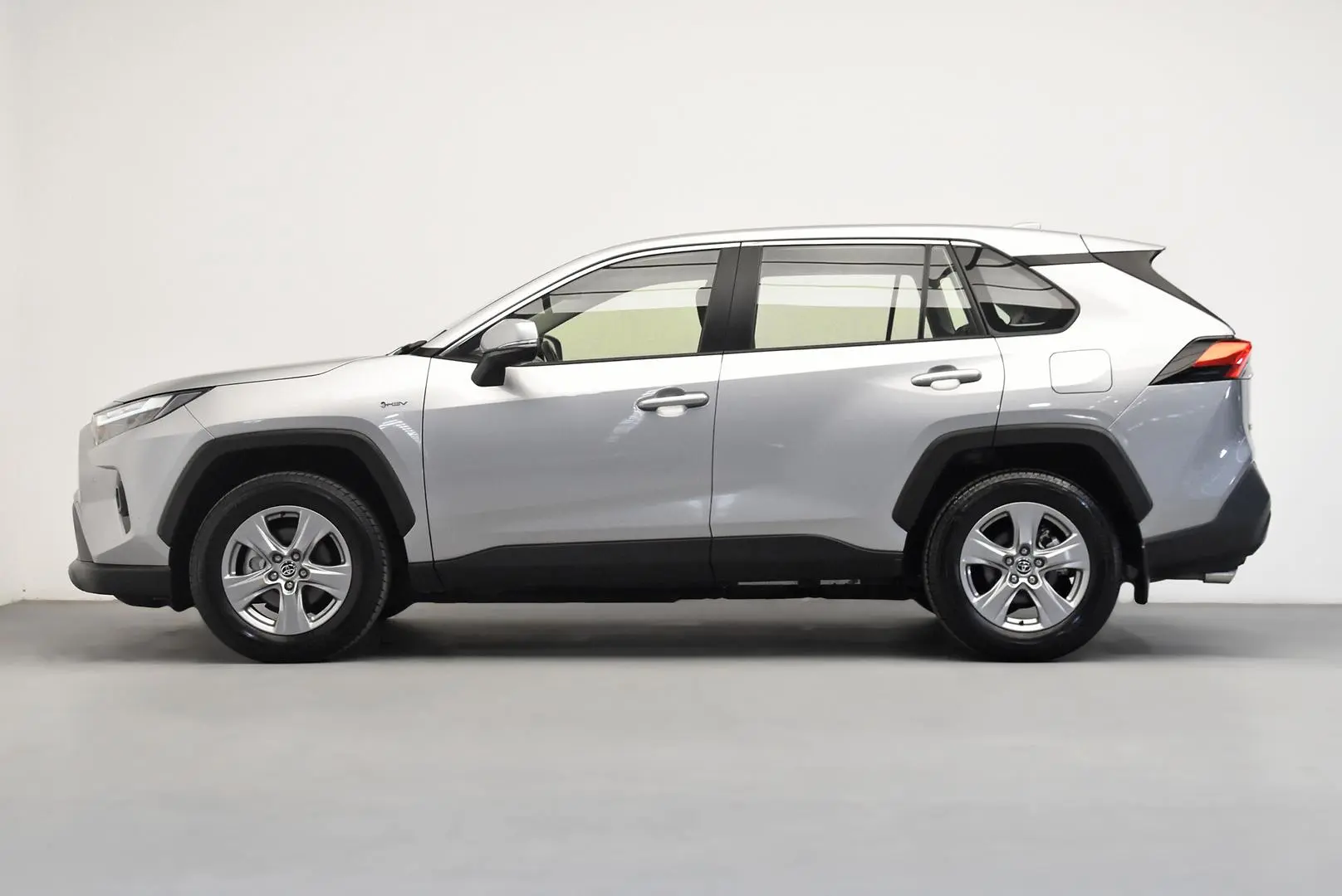 2025 Toyota RAV4 Gallery Image 4