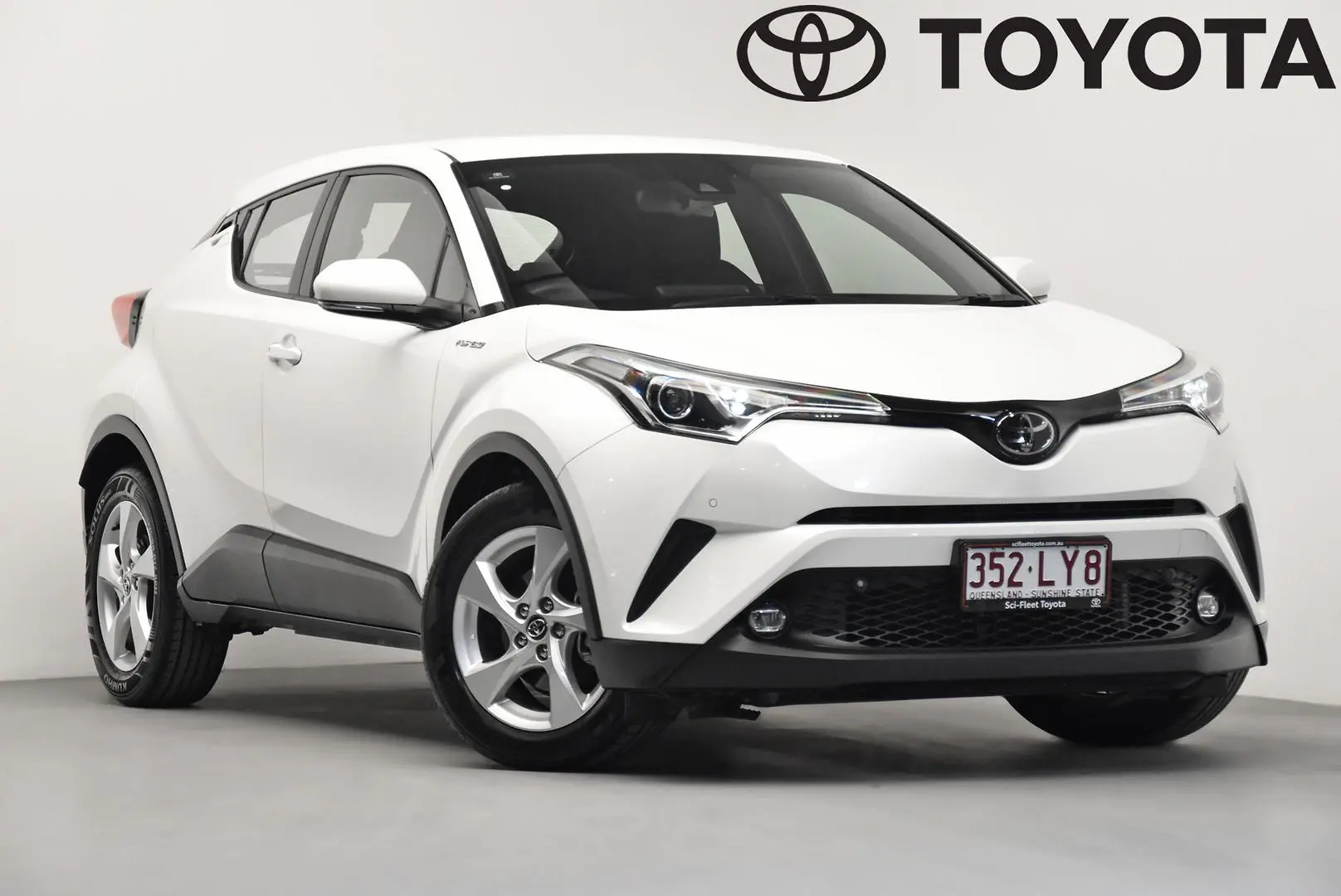 2019 Toyota C-HR Gallery Image 1