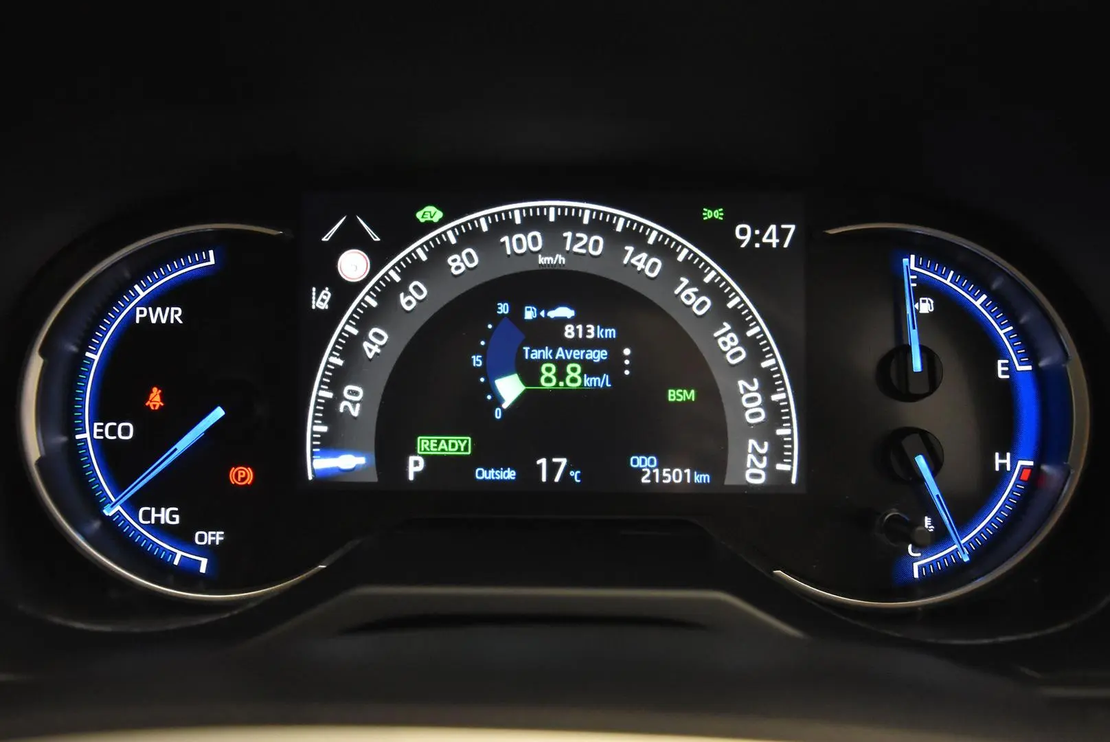 2024 Toyota RAV4 Gallery Image 11