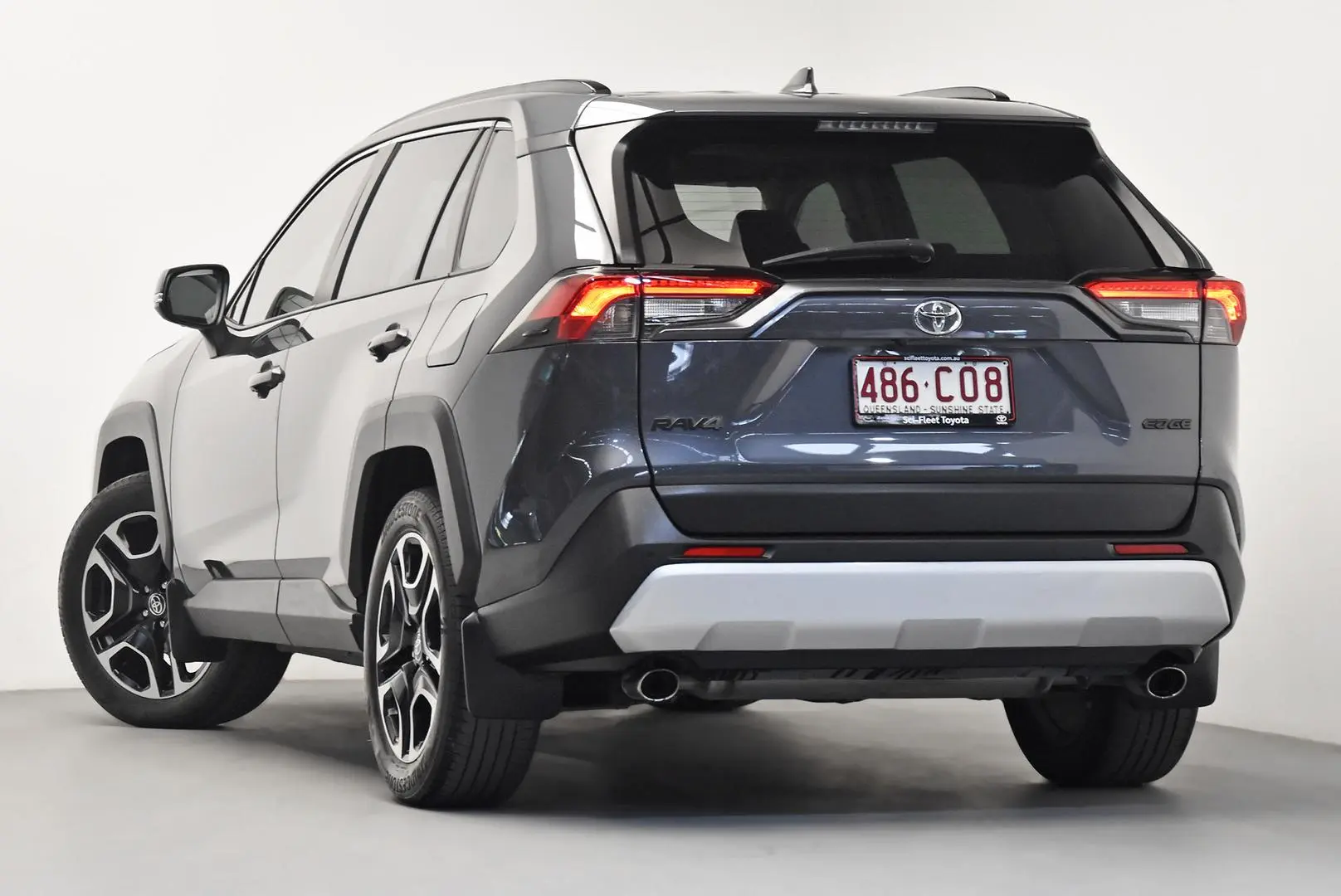 2021 Toyota RAV4 Gallery Image 5