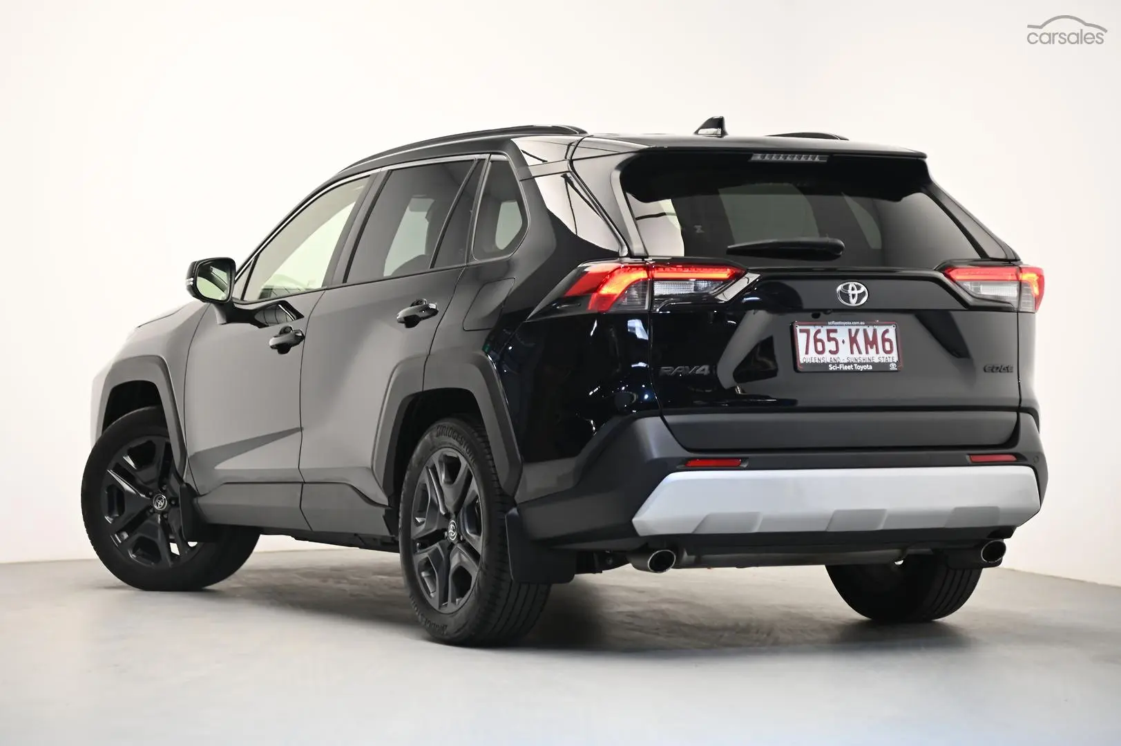 2023 Toyota RAV4 Image 5