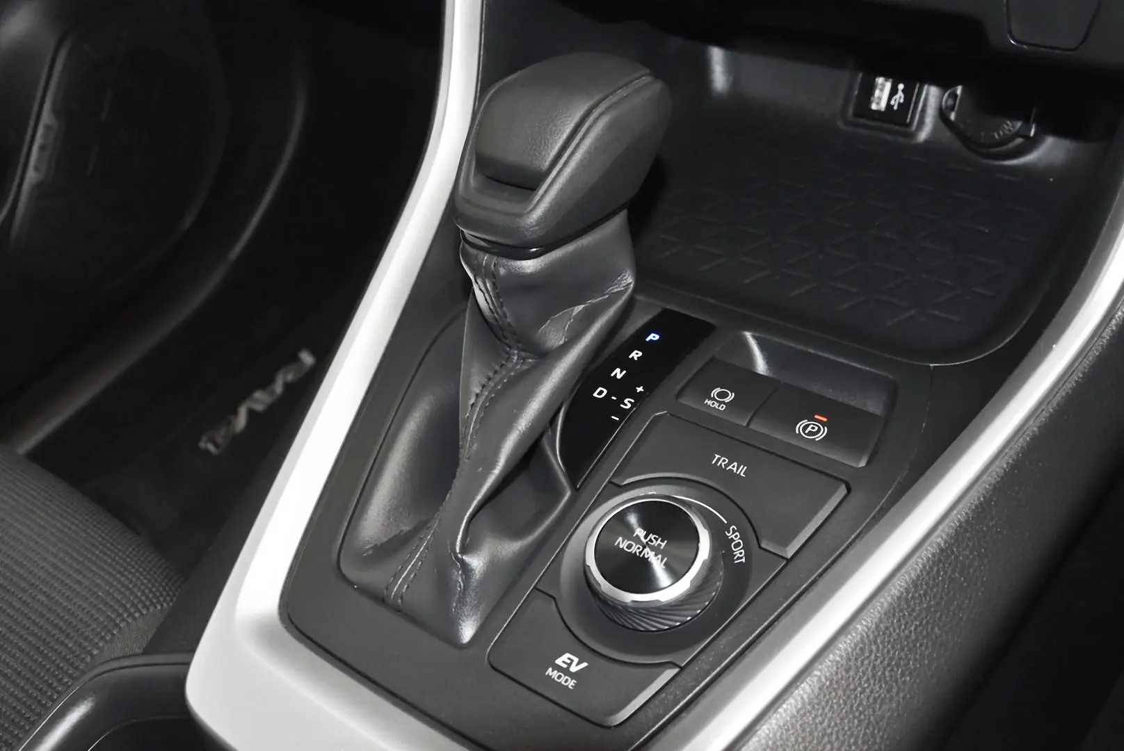 2024 Toyota RAV4 Gallery Image 14