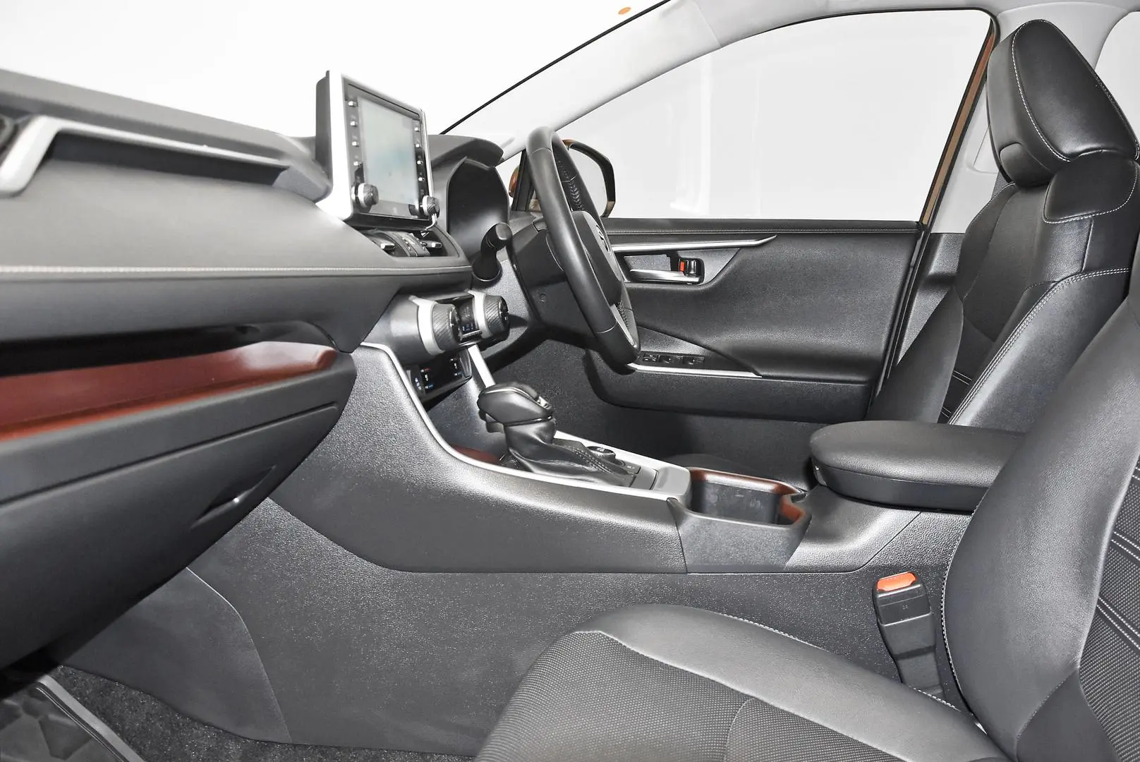 2022 Toyota RAV4 Gallery Image 18