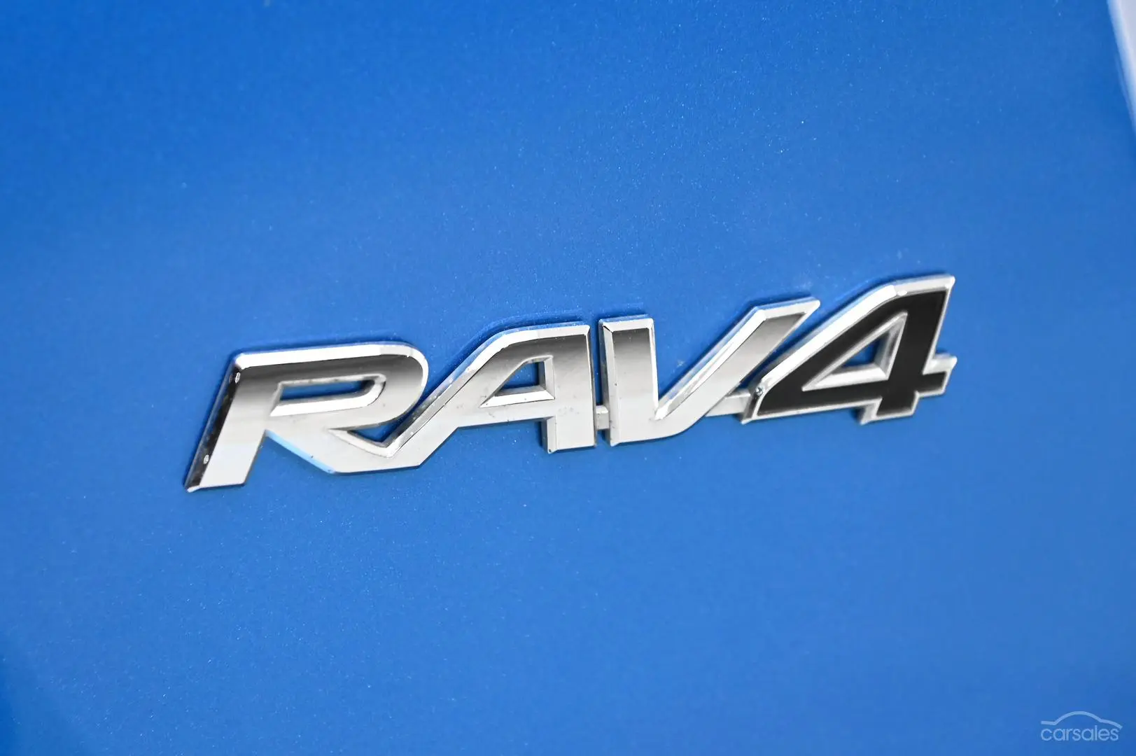 2018 Toyota RAV4 Image 7