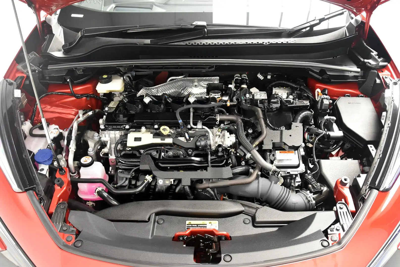 2023 Toyota C-HR Gallery Image 23