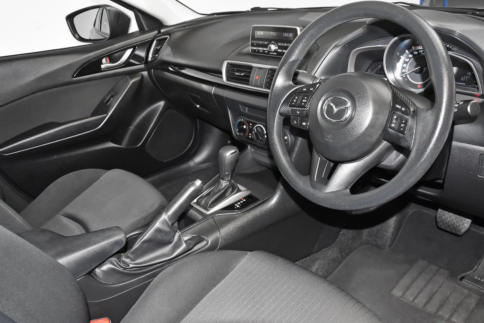 2016 Mazda 3 Gallery Image 8