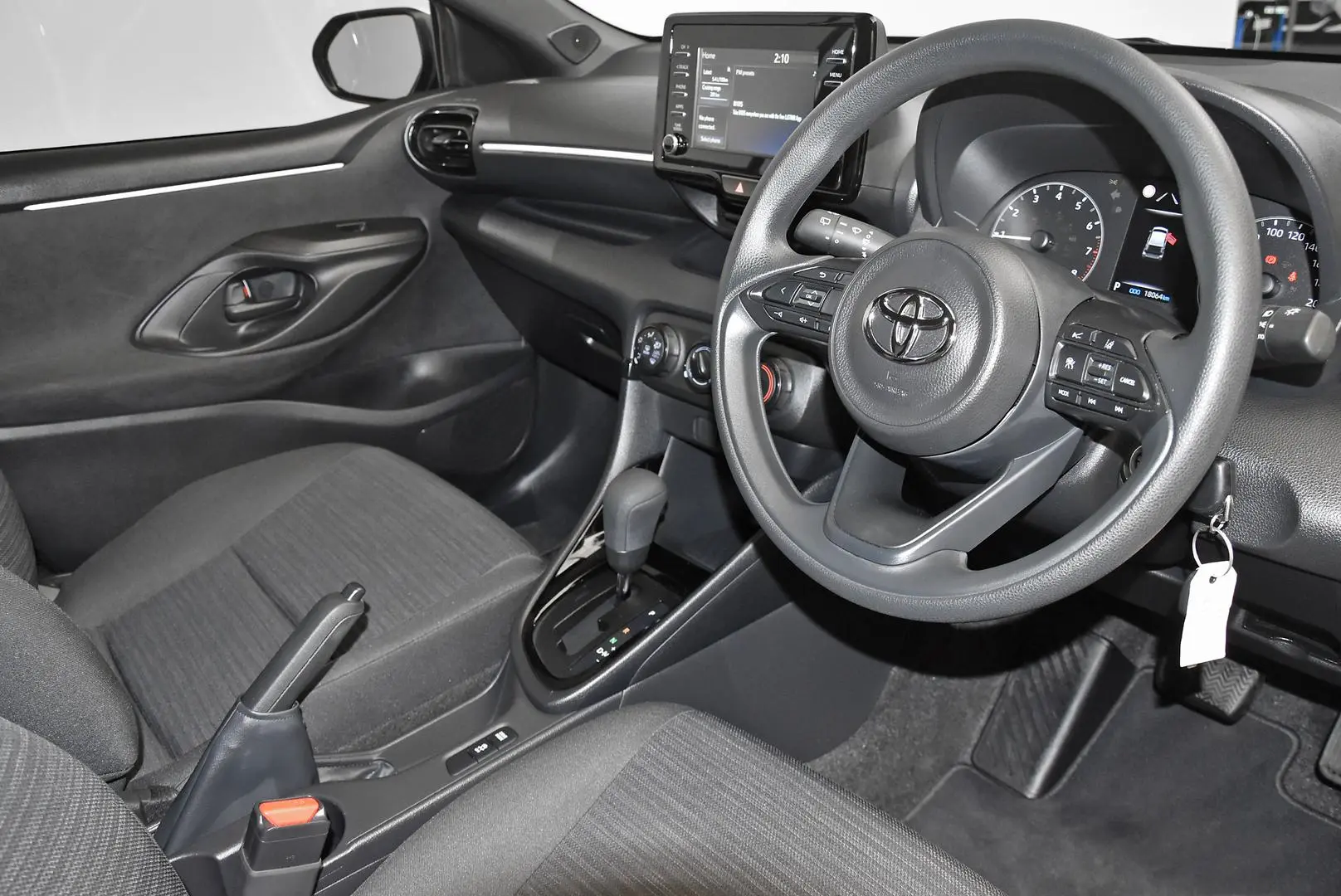 2023 Toyota Yaris Gallery Image 8