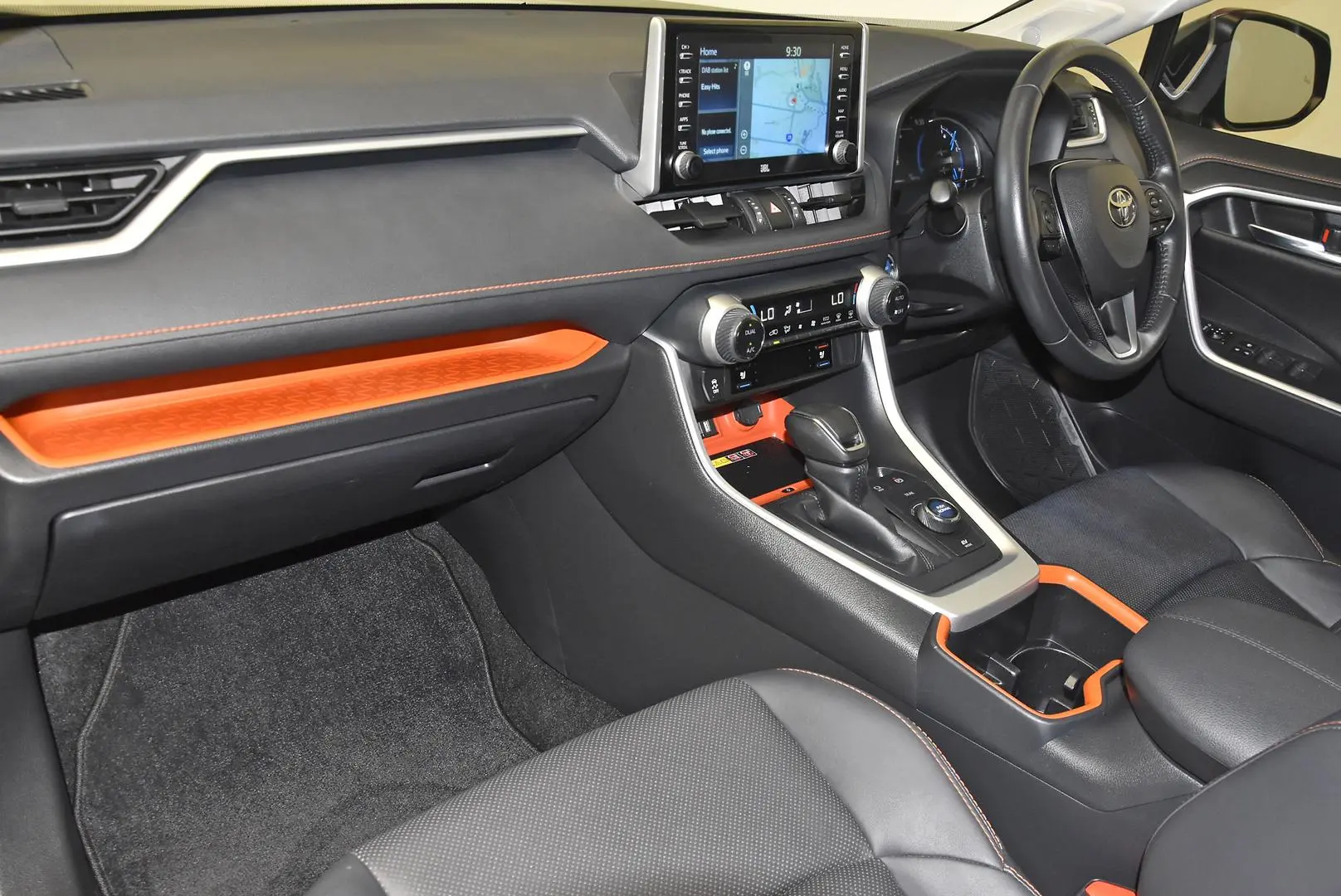 2022 Toyota RAV4 Gallery Image 18