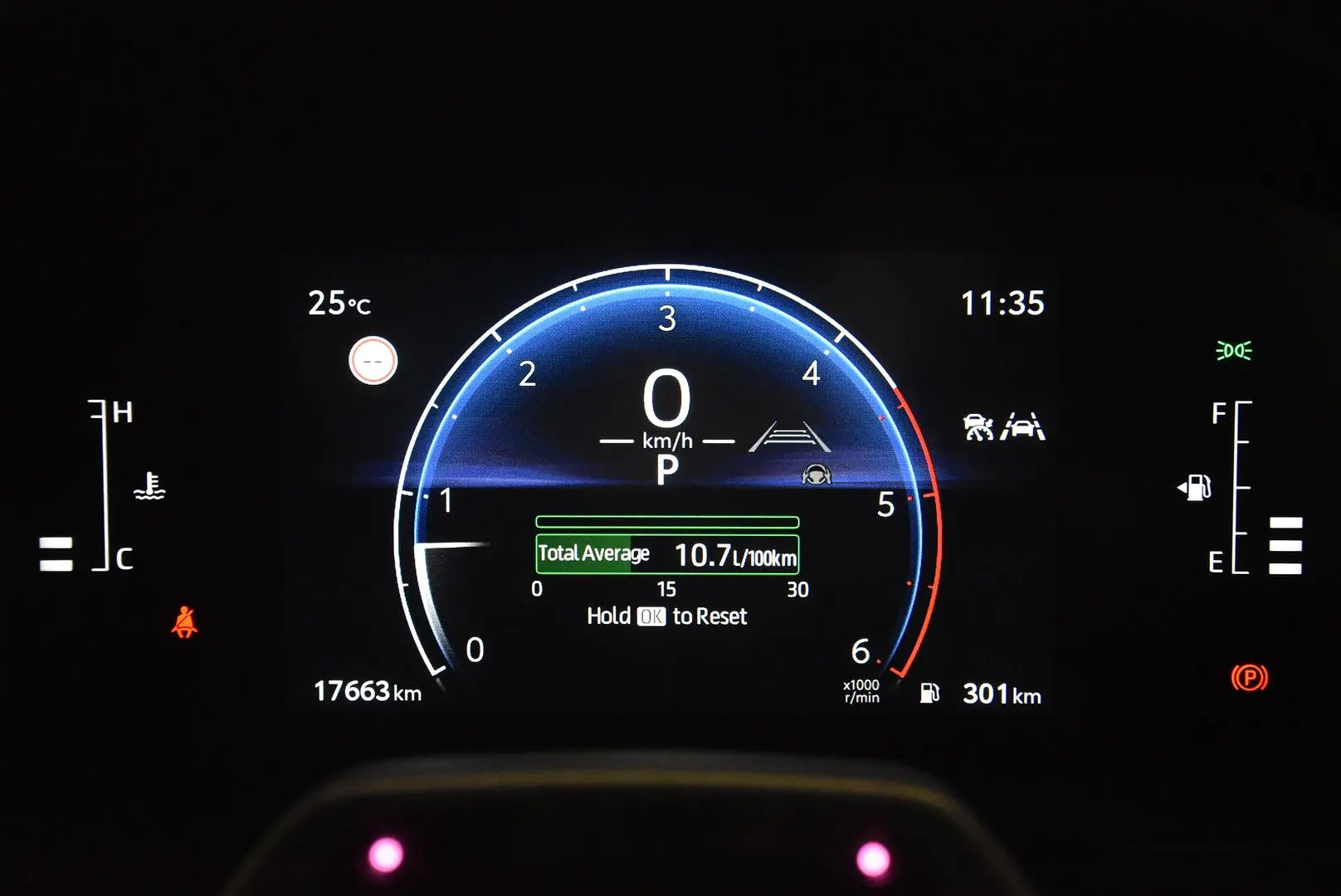 2025 Toyota Landcruiser Prado Gallery Image 10