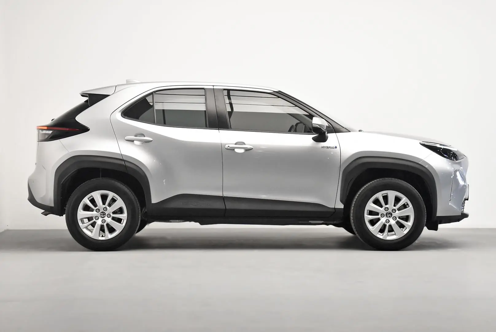 2020 Toyota Yaris Cross Gallery Image 3